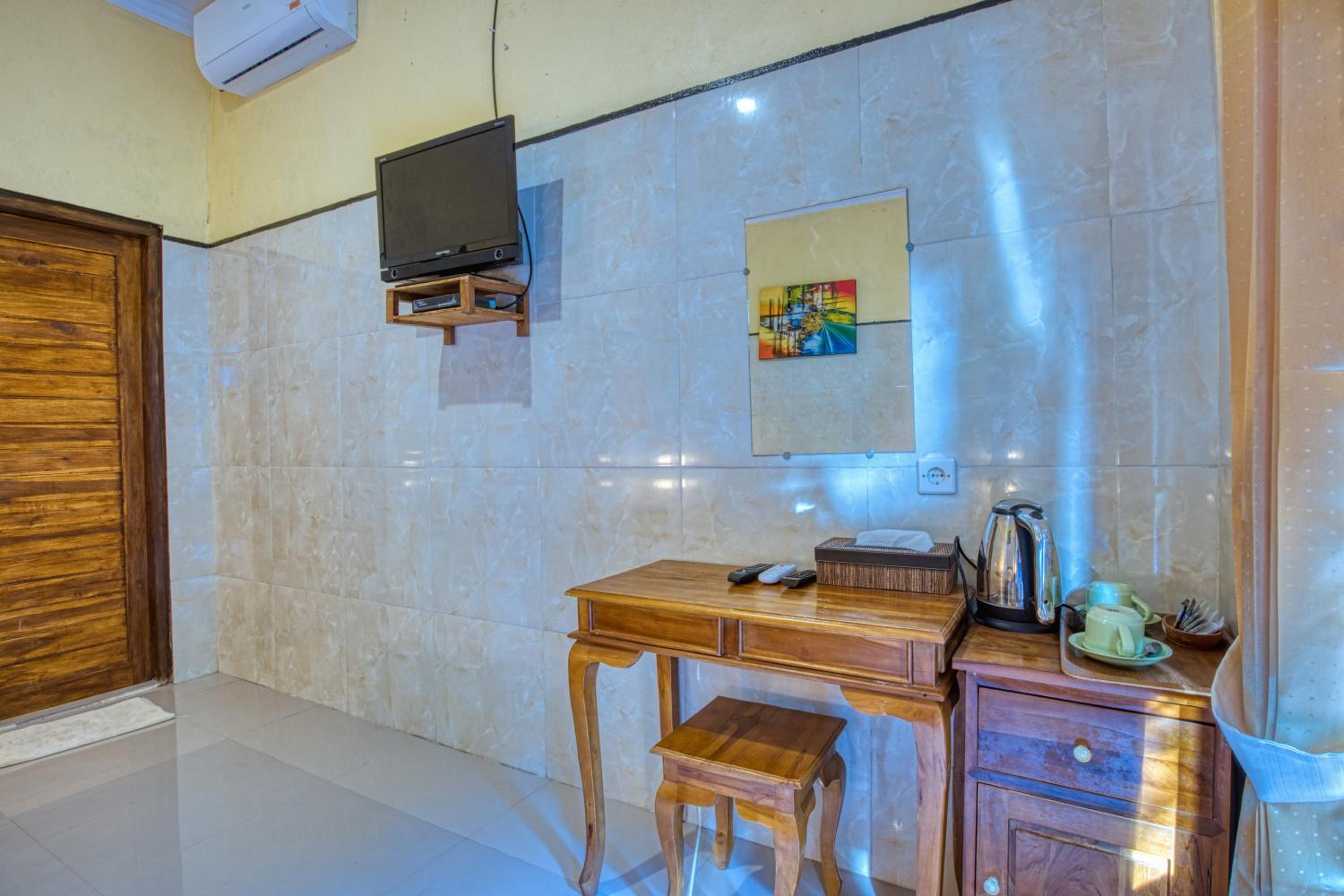 Double Room with Patio - Photo 7