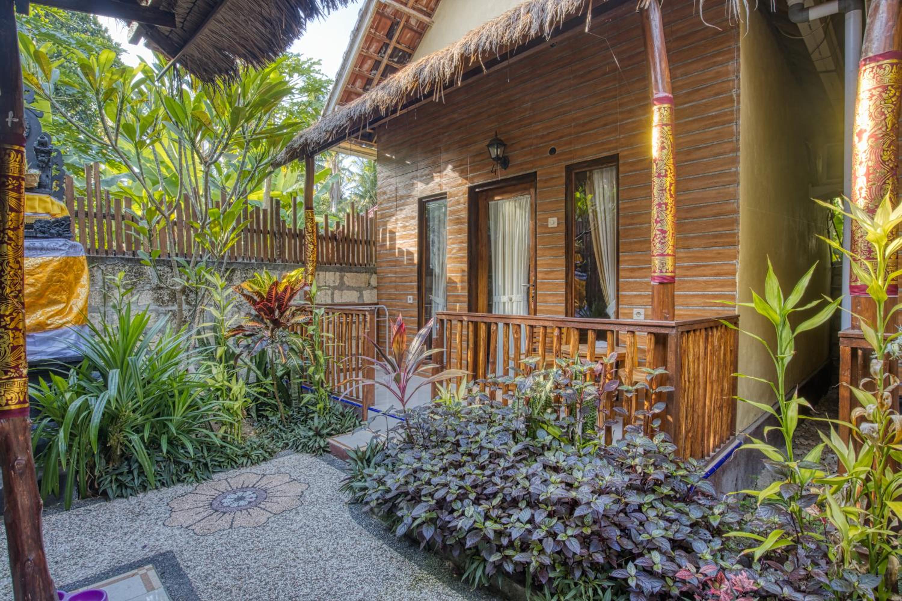 Double Room with Patio - Photo 3