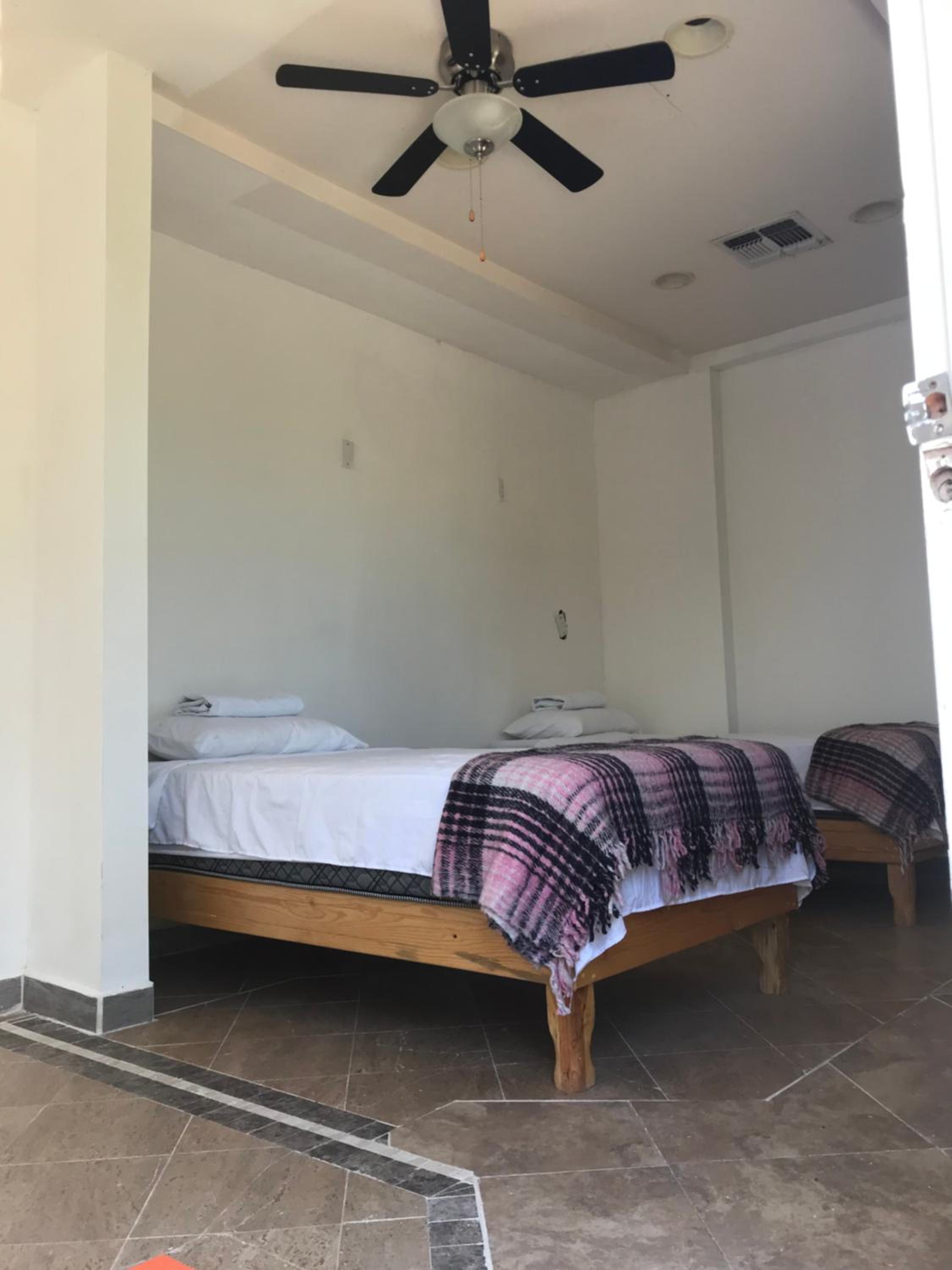 Basic Triple Room photo 1