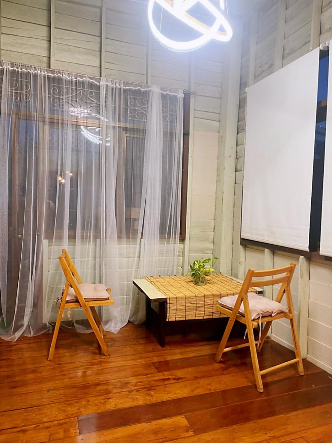 Four-Bedroom House - Photo 2