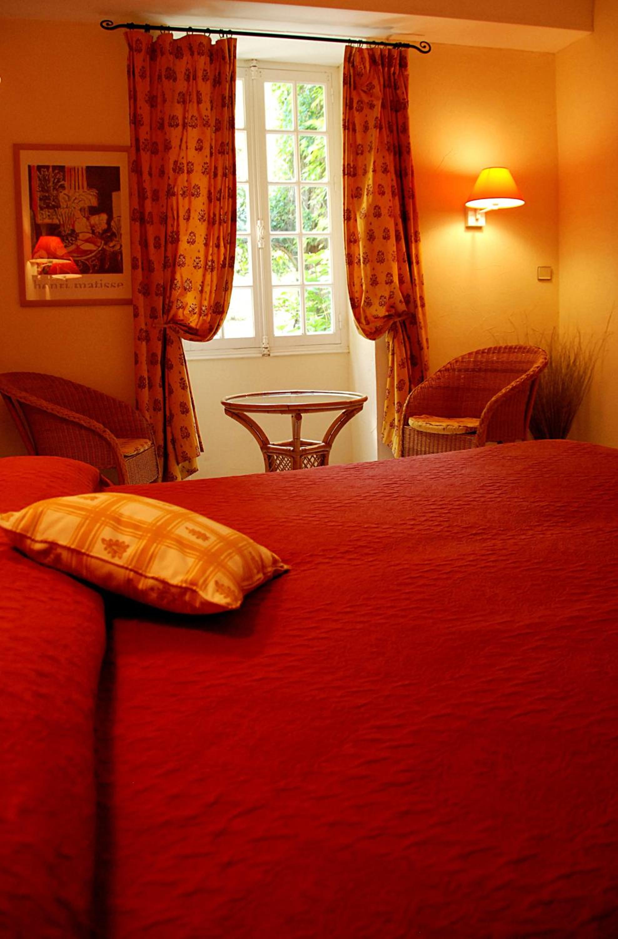 Small Double or Twin Room - Photo 3