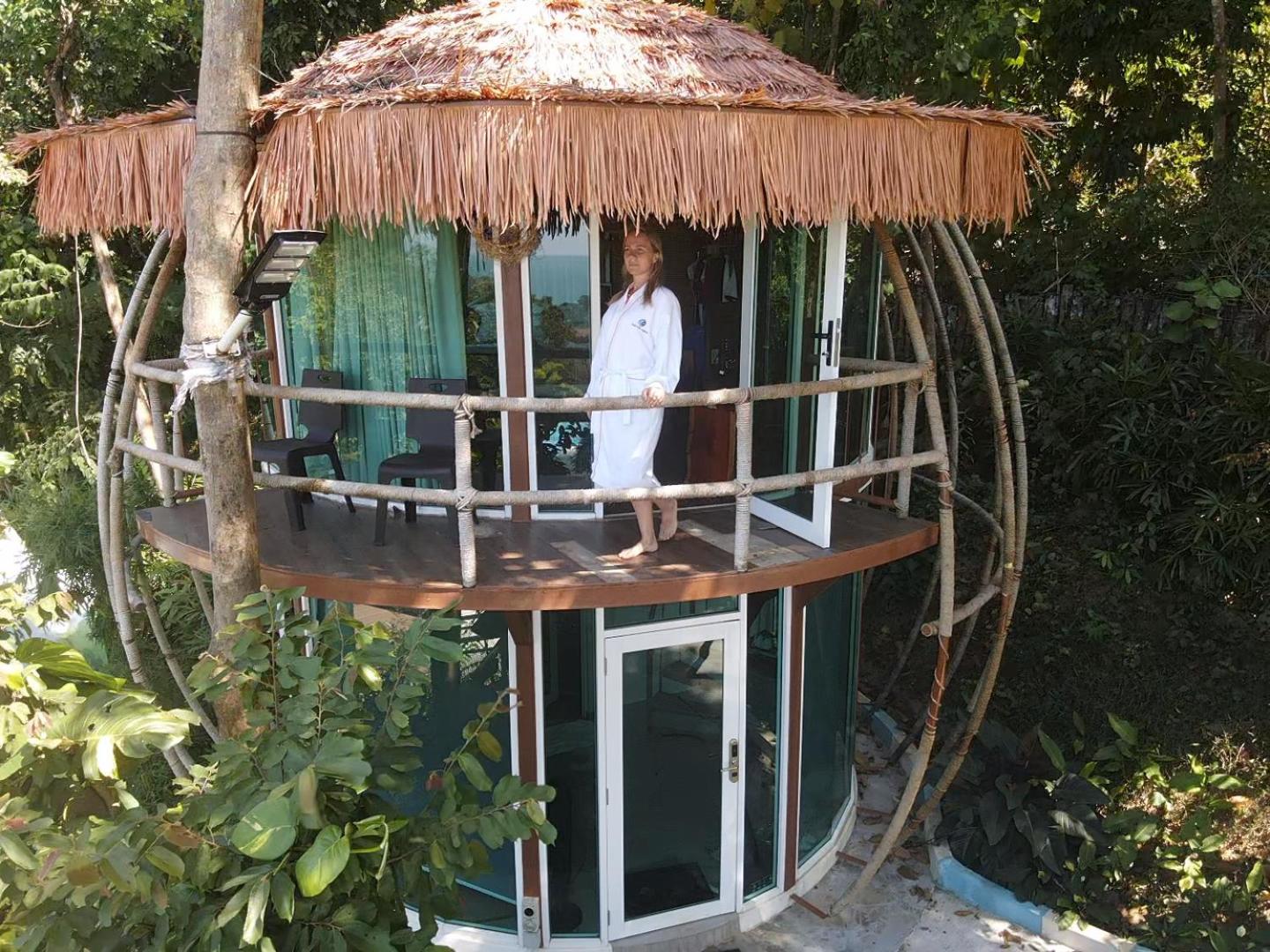 Family Suite with Balcony photo 2