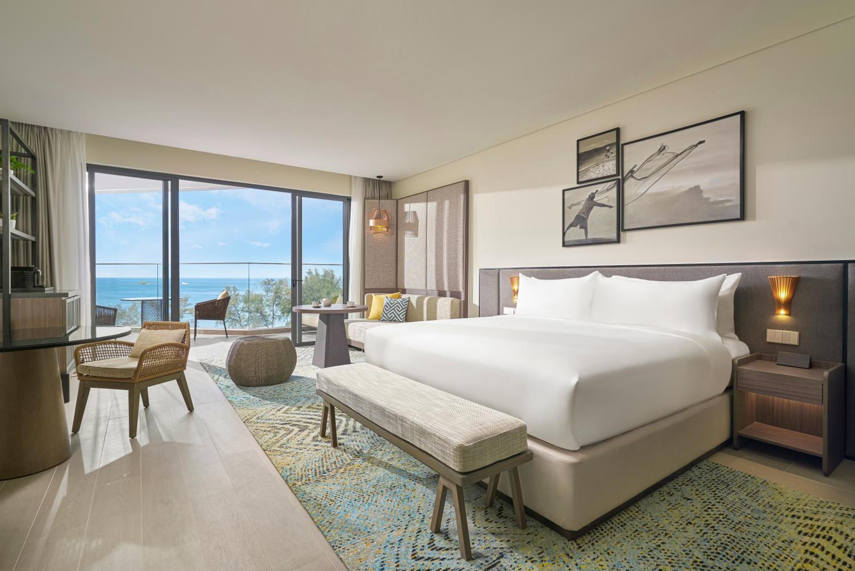 Oceanfront Premium King Room