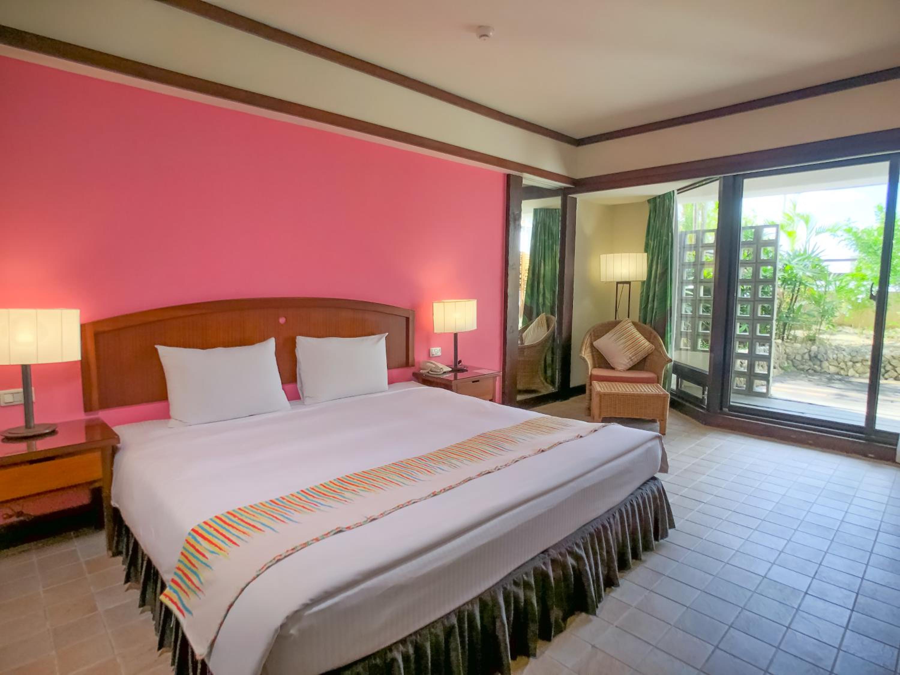 Queen Room with Balcony
