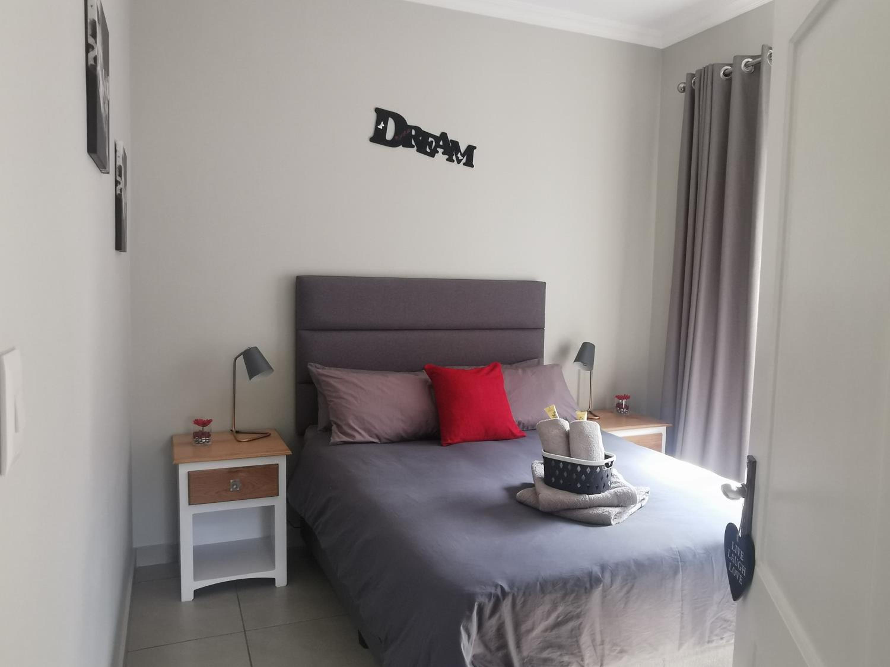 Deluxe Double Room (2 Adults + 1 Child) - Photo 41
