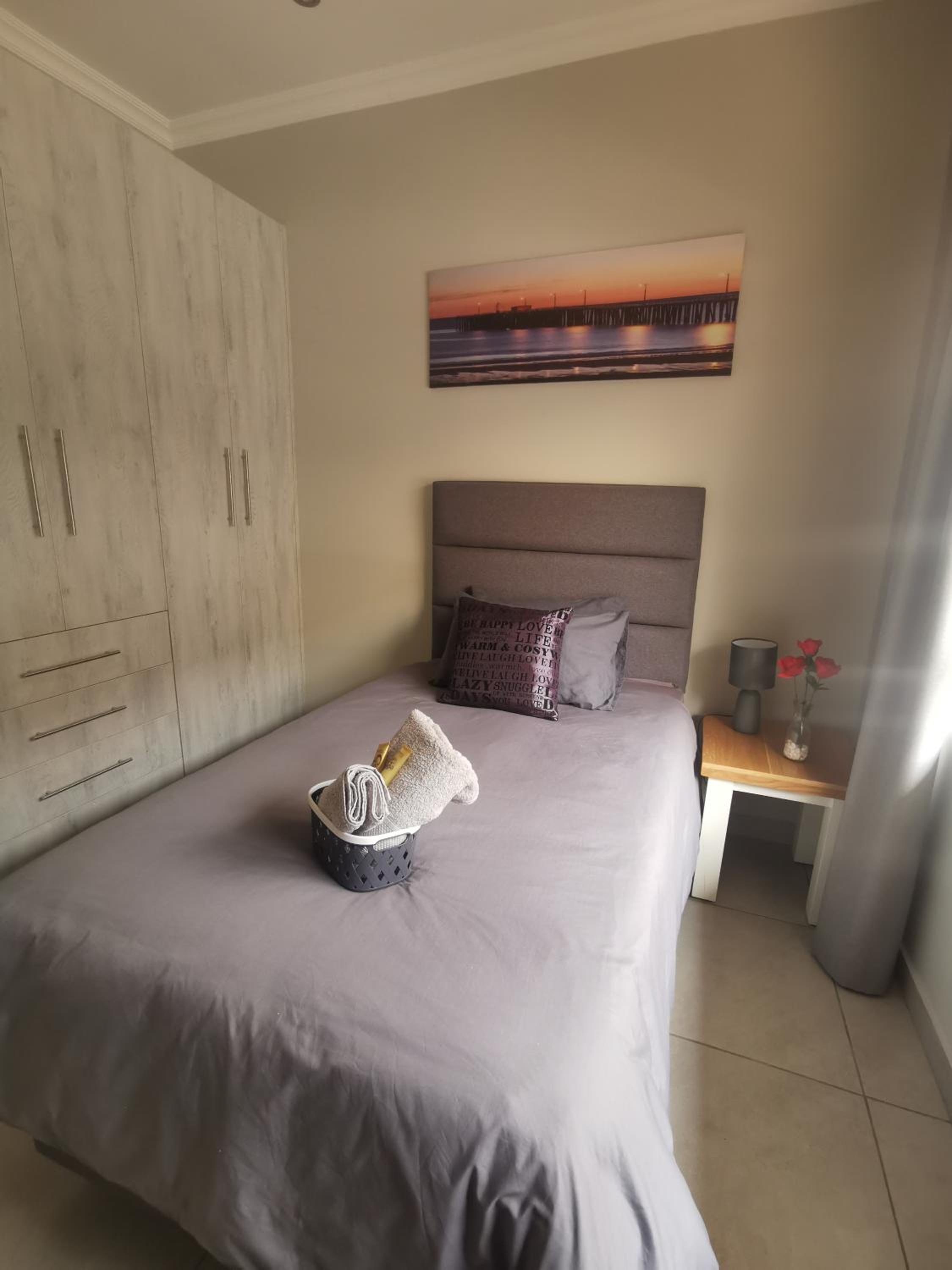 Deluxe Double Room (2 Adults + 1 Child) - Photo 31