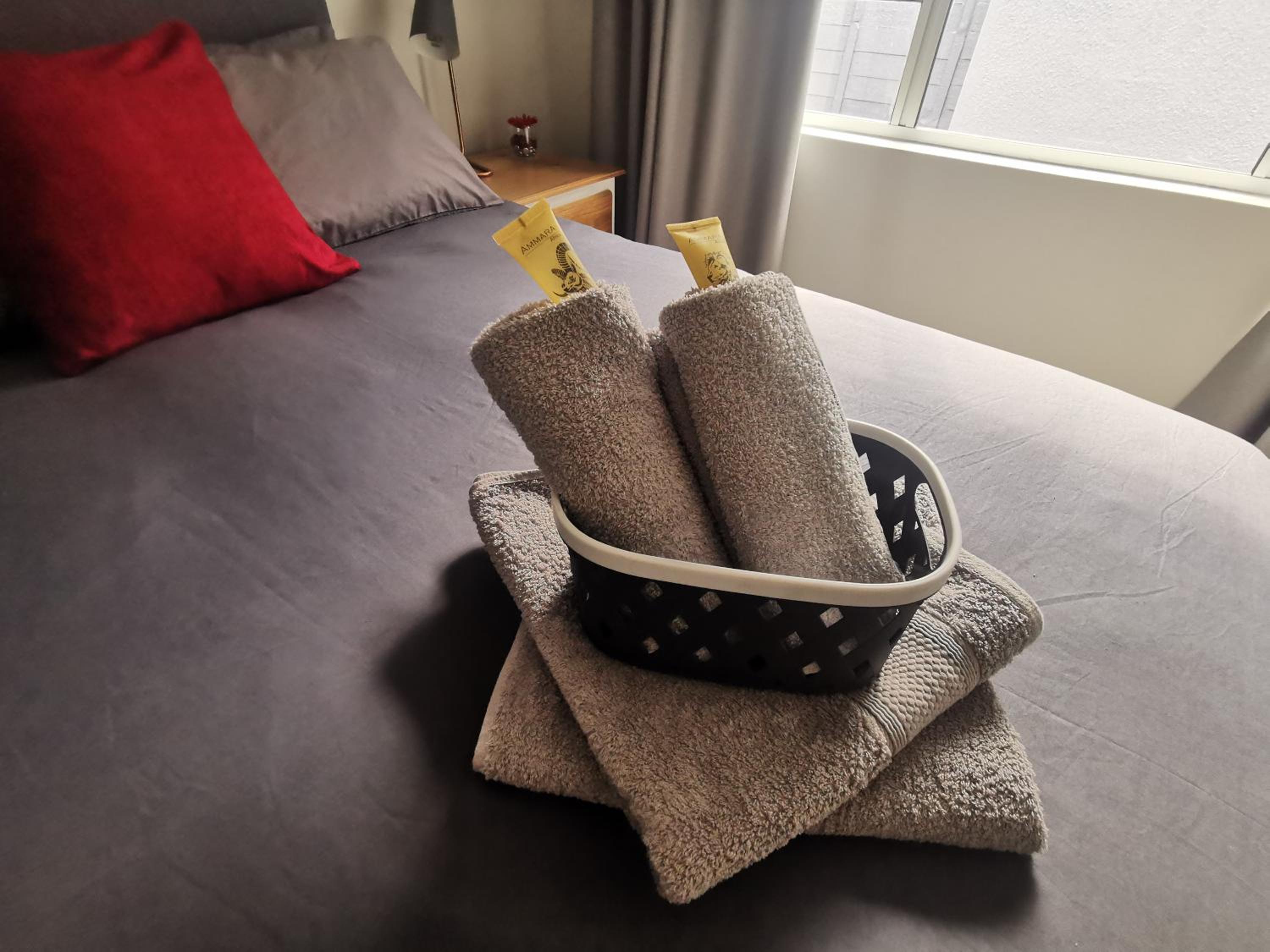 Deluxe Double Room (2 Adults + 1 Child) - Photo 17