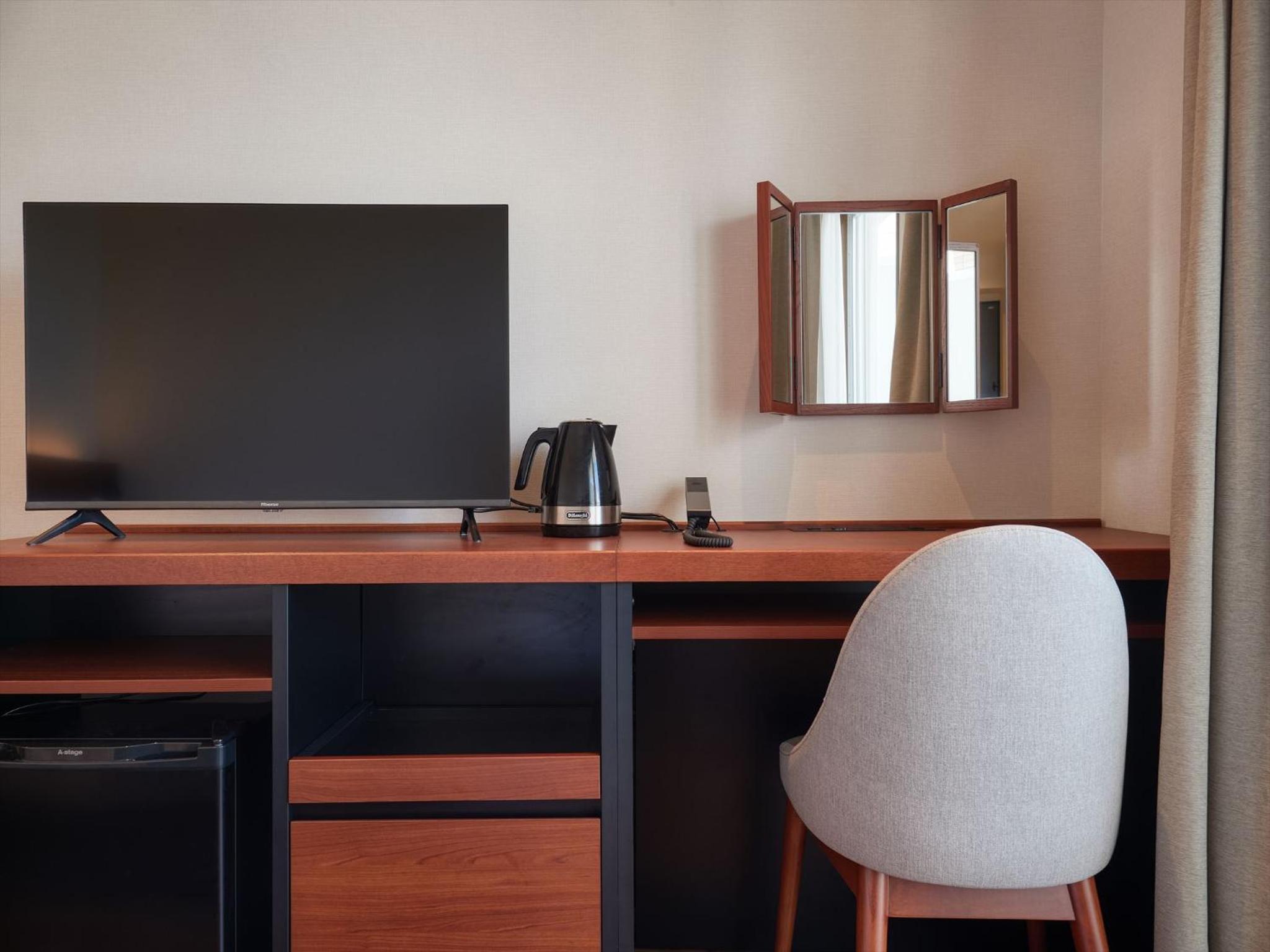 Double Room - Photo 6