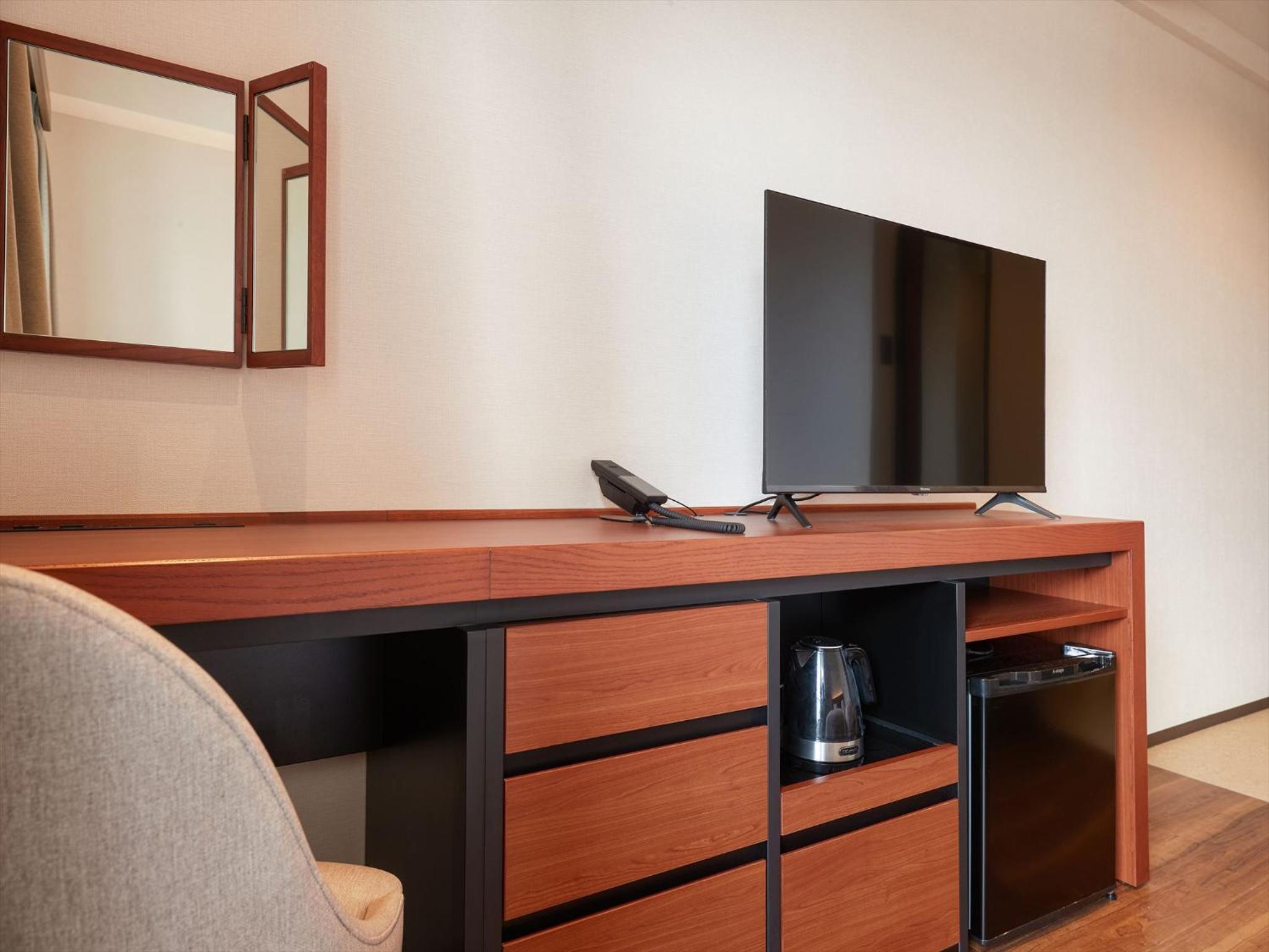 Standard Twin Room - Photo 17