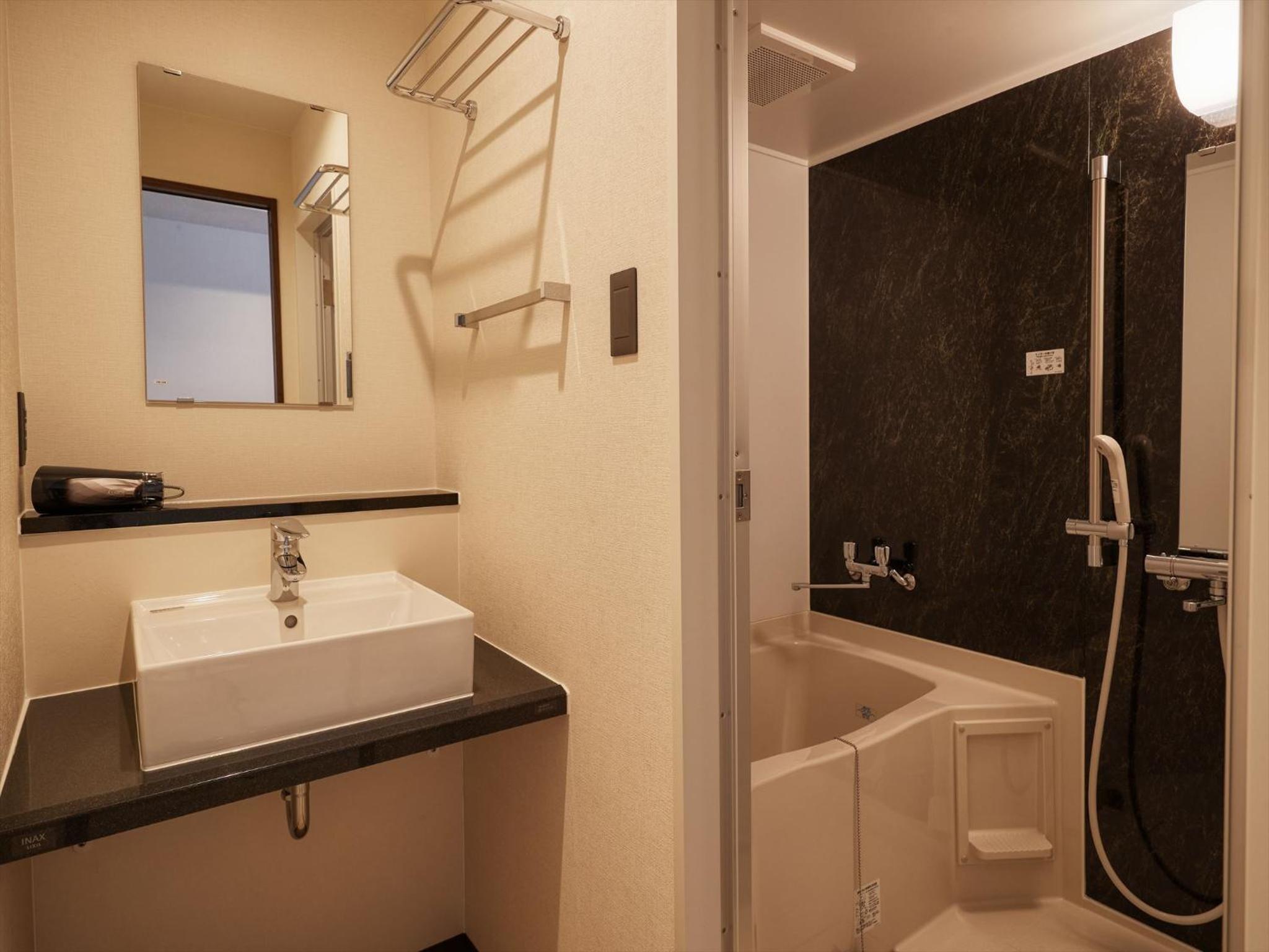 Superior Twin Room - Photo 3