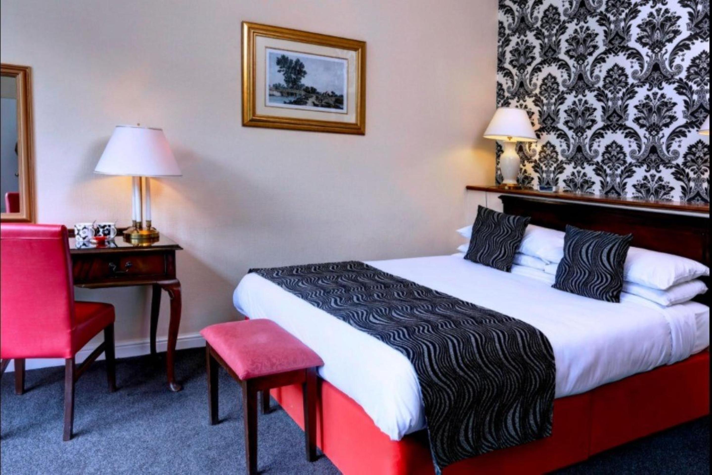 Standard Double Room - Photo 2
