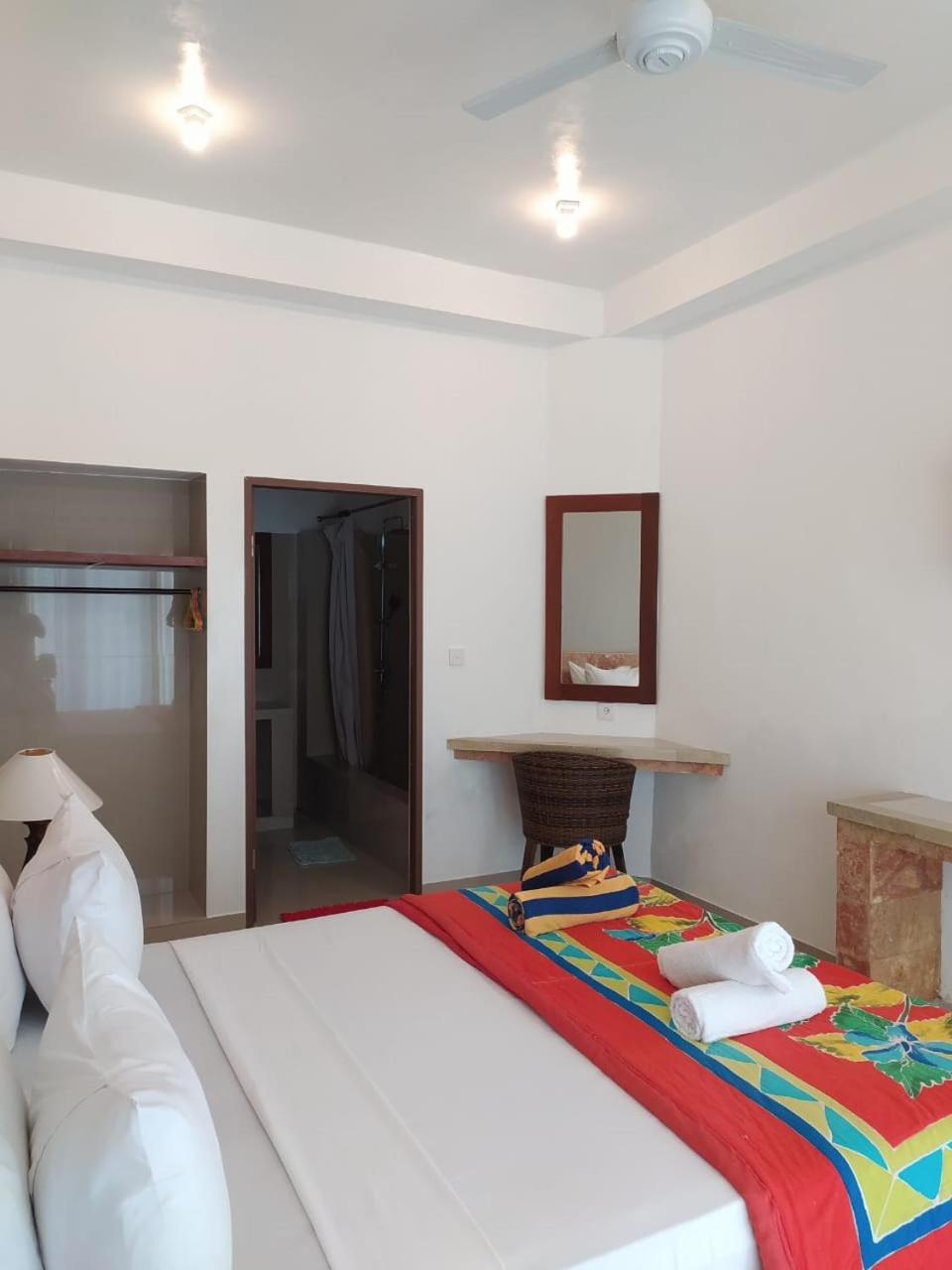 Double Room with Sea View - Photo 48