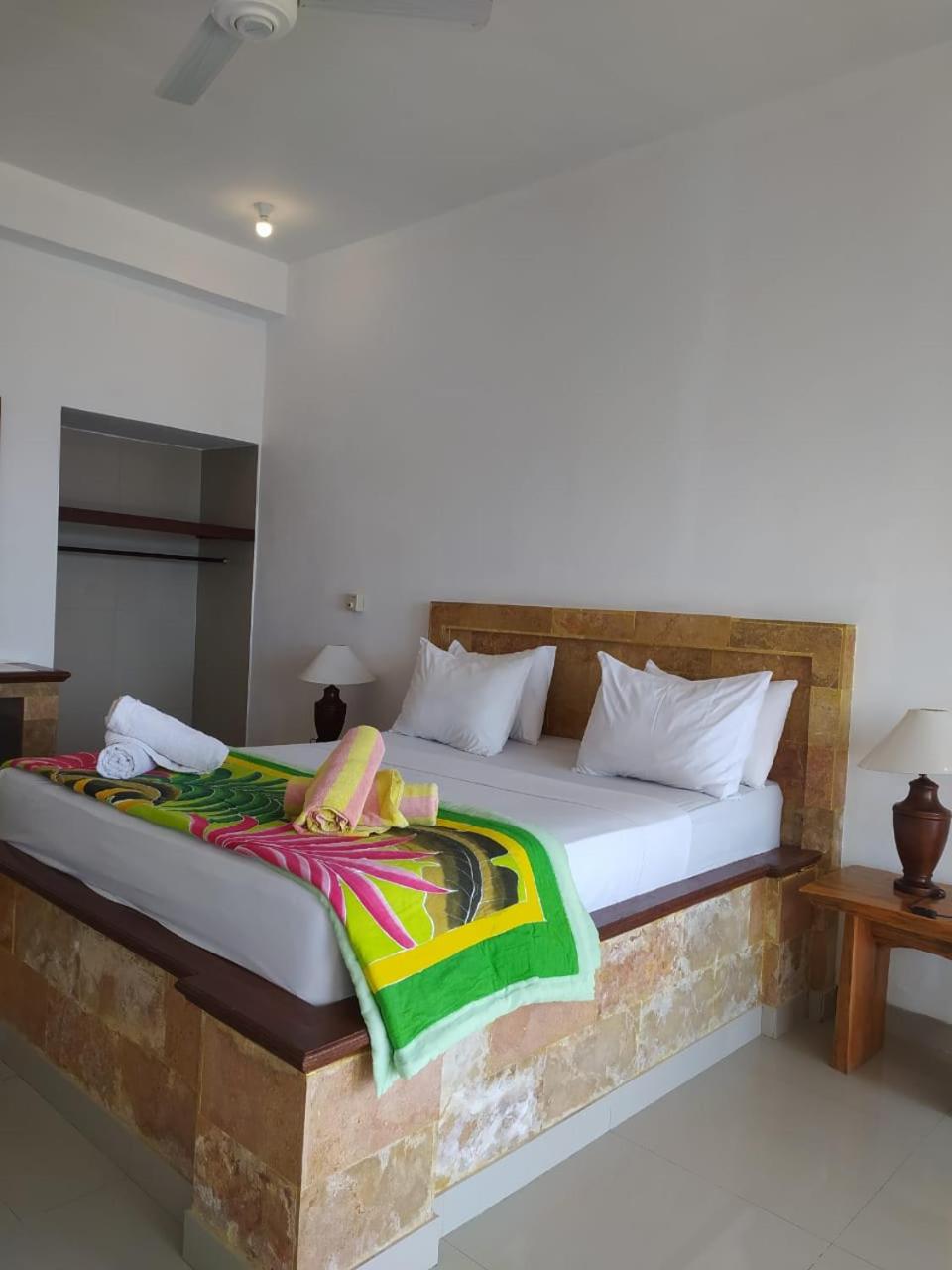 Double Room with Sea View - Photo 43