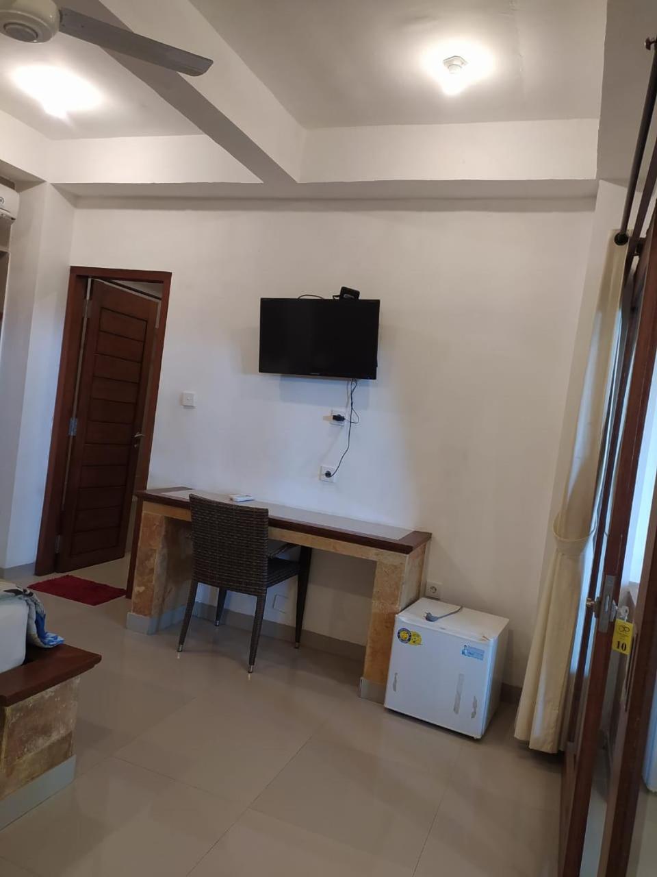 Standard Double Room with AC - Photo 39