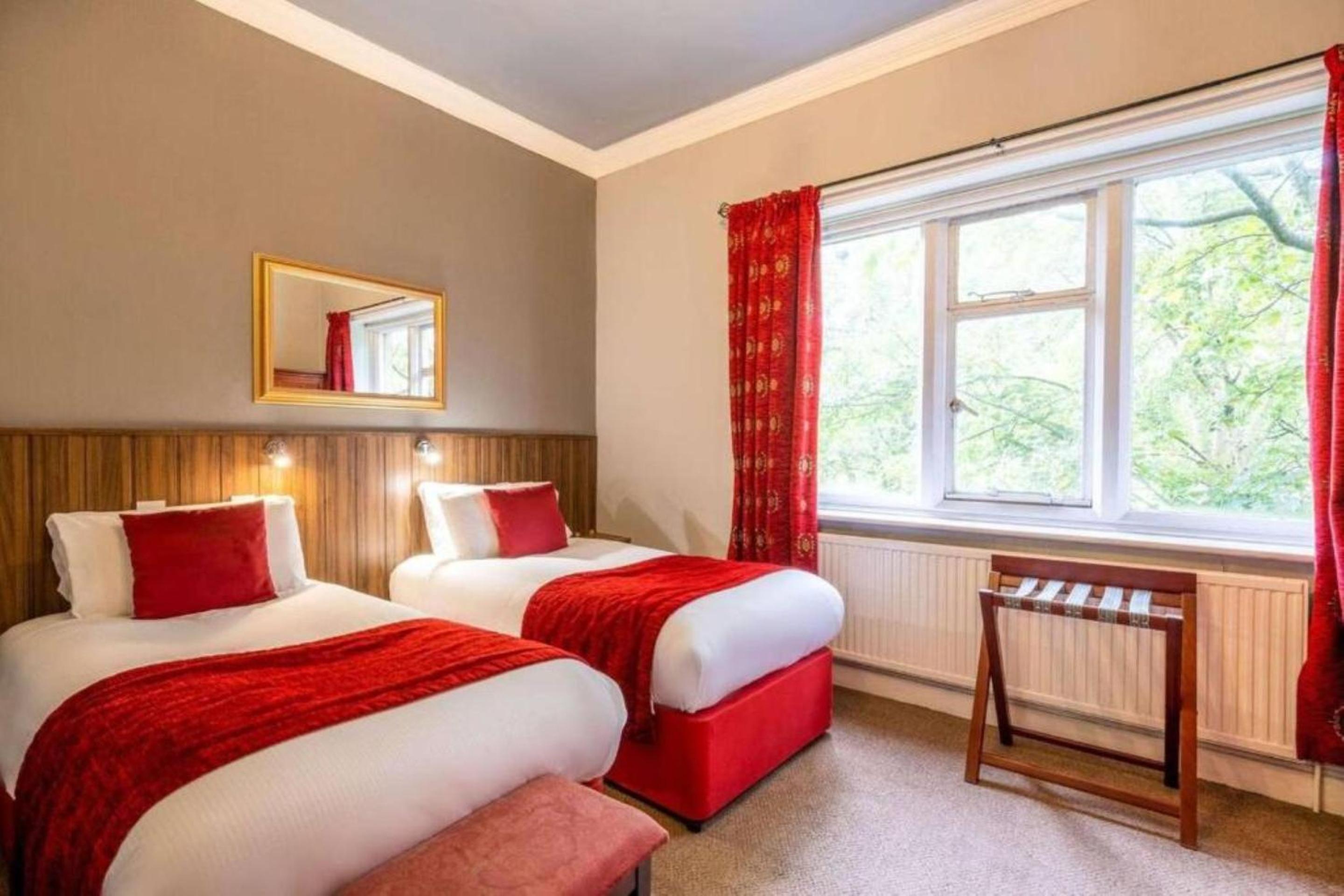 Standard Twin Room - Photo 1