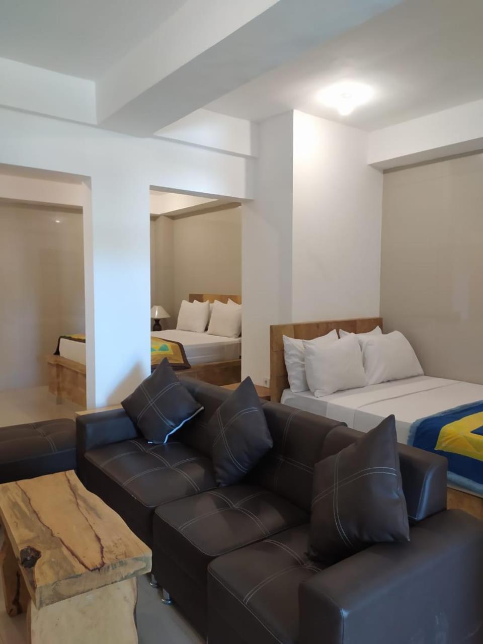 Standard Double Room with Extra Bed photo 2
