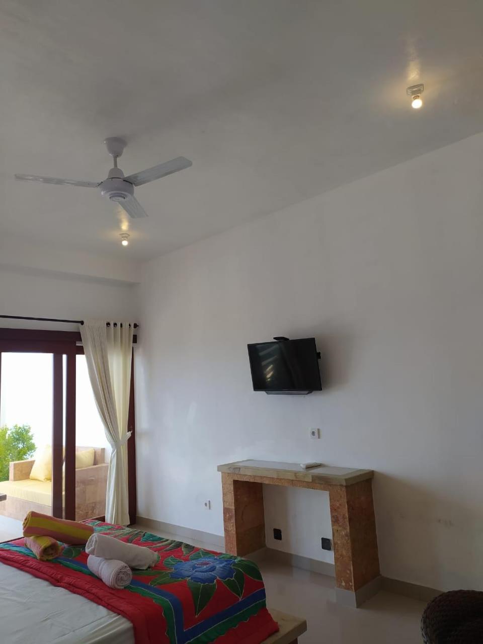 Double Room with Sea View - Photo 38