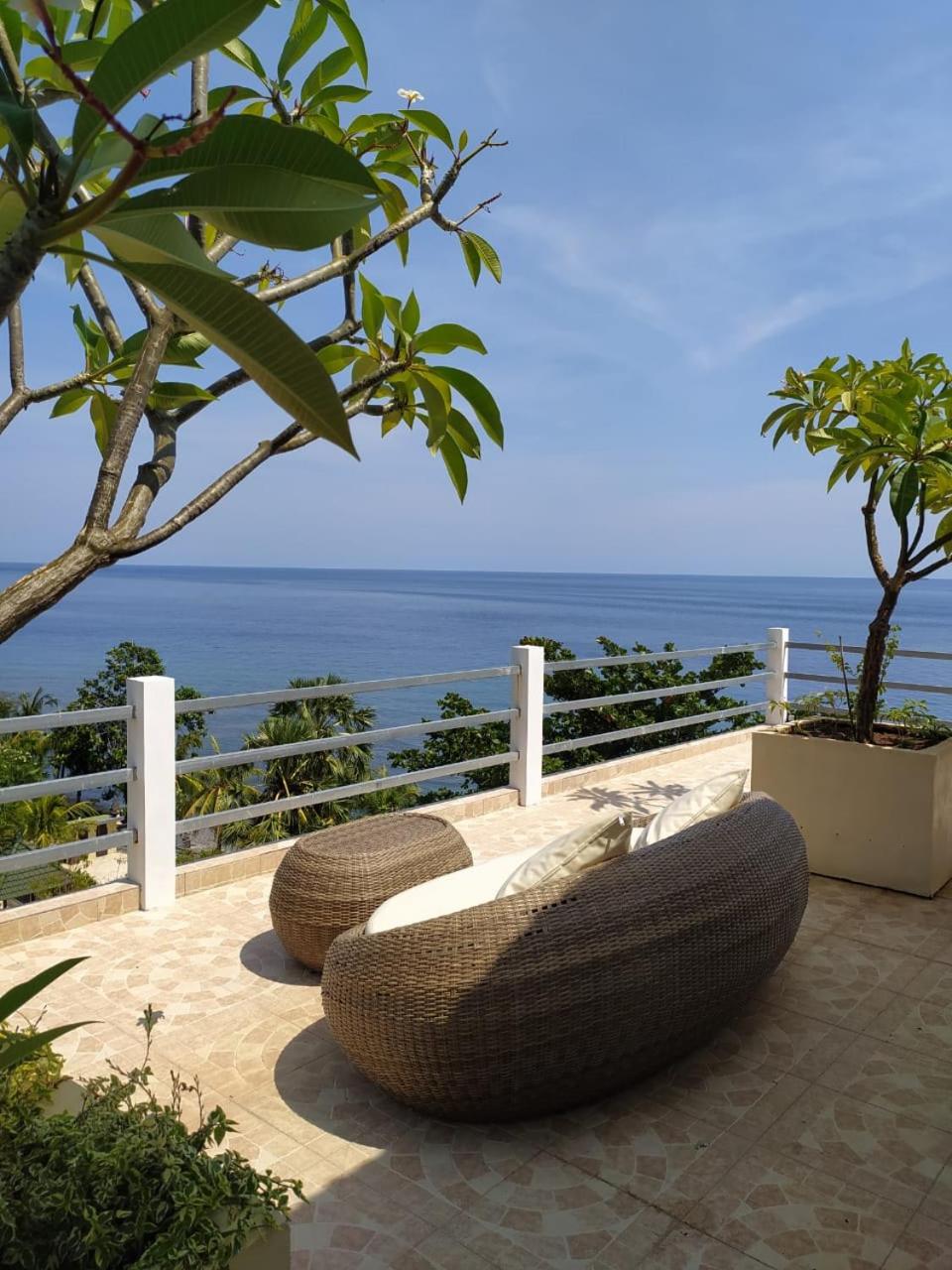 Deluxe Double Room with Sea View - Photo 31