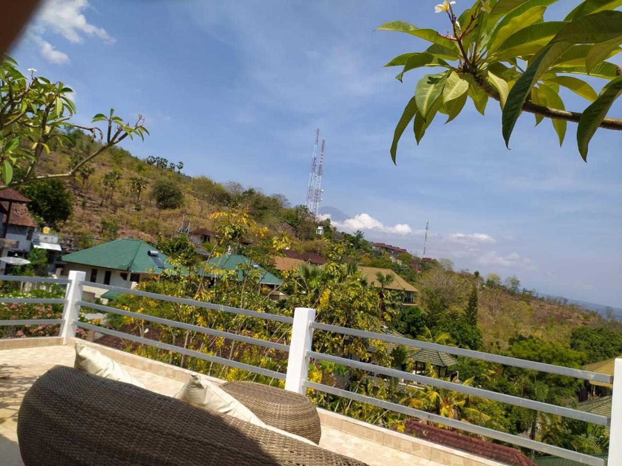 Deluxe Double Room with Sea View - Photo 11