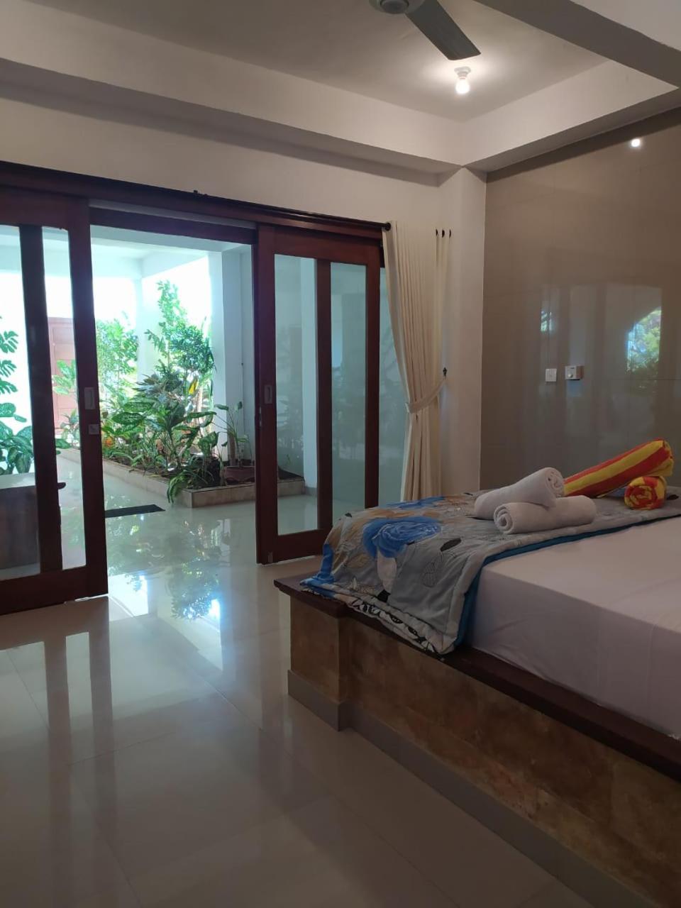Standard Double Room with AC - Photo 5