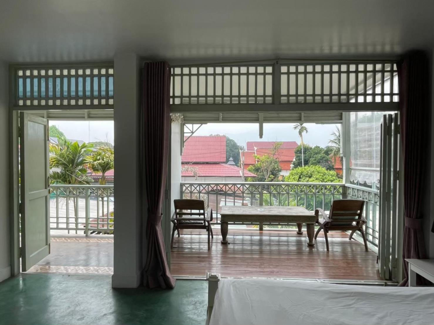 Deluxe Double Room with Balcony - Photo 15