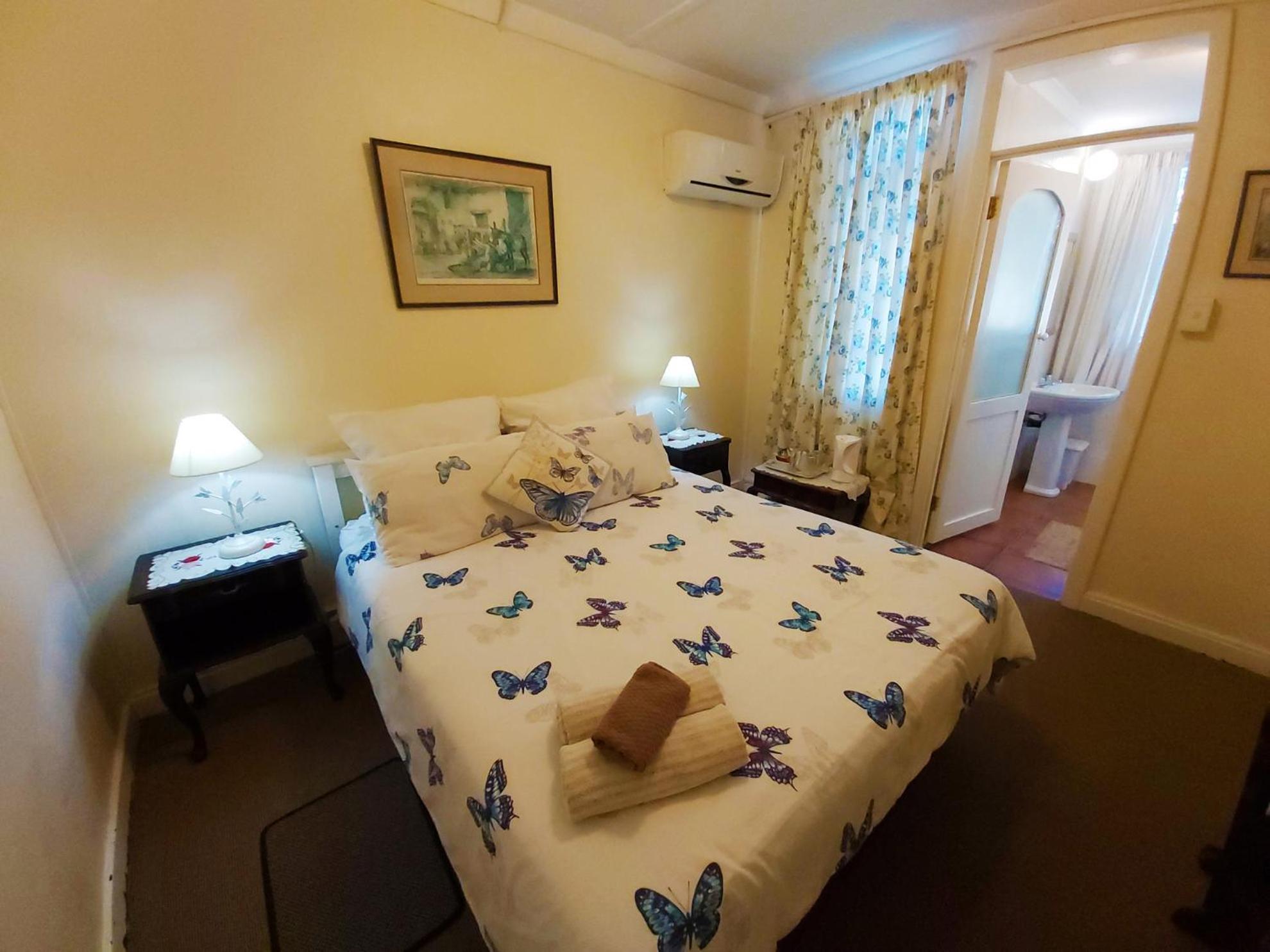 Double Room - Photo 3