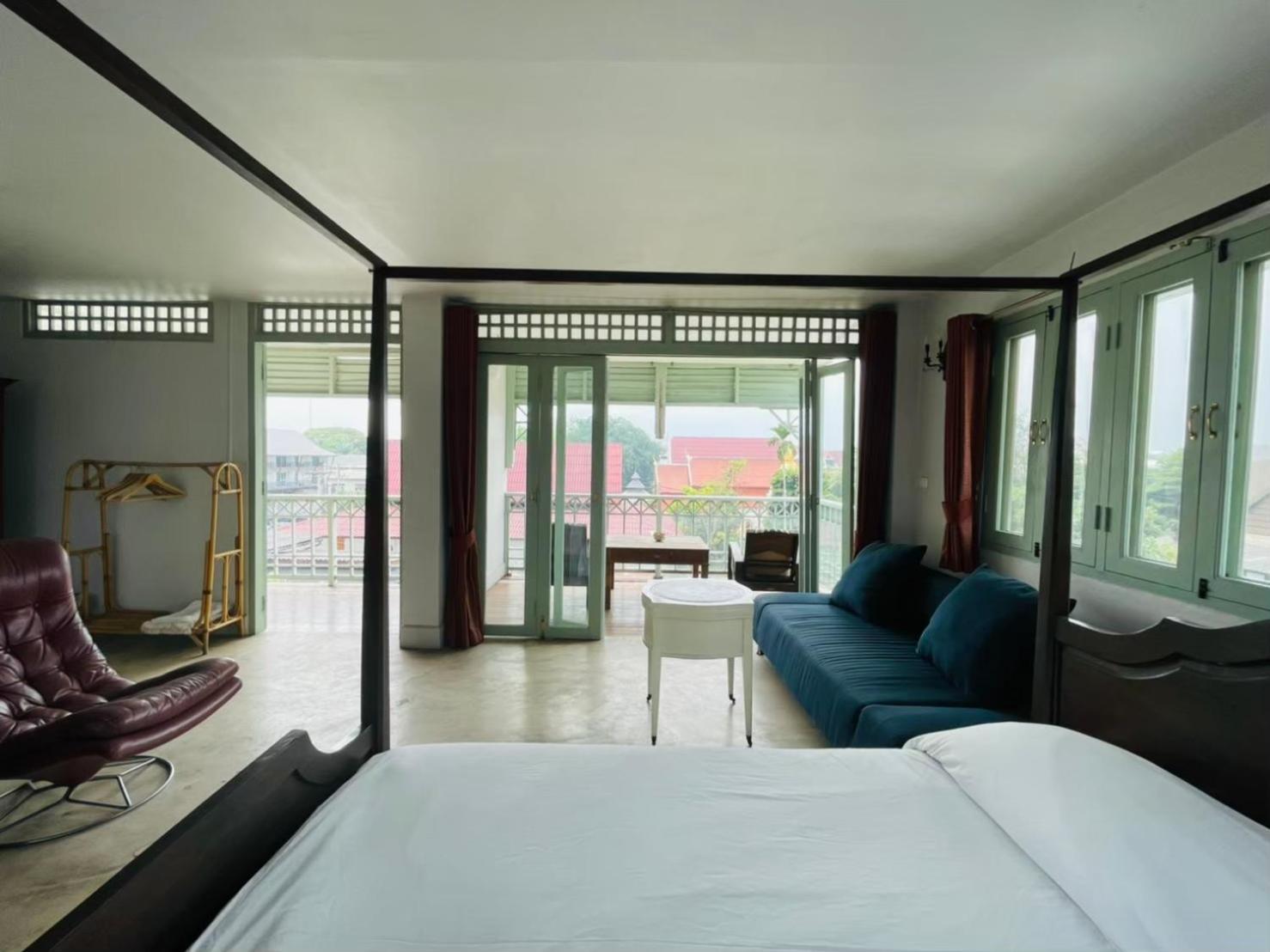 Deluxe Double Room with Balcony - Photo 64