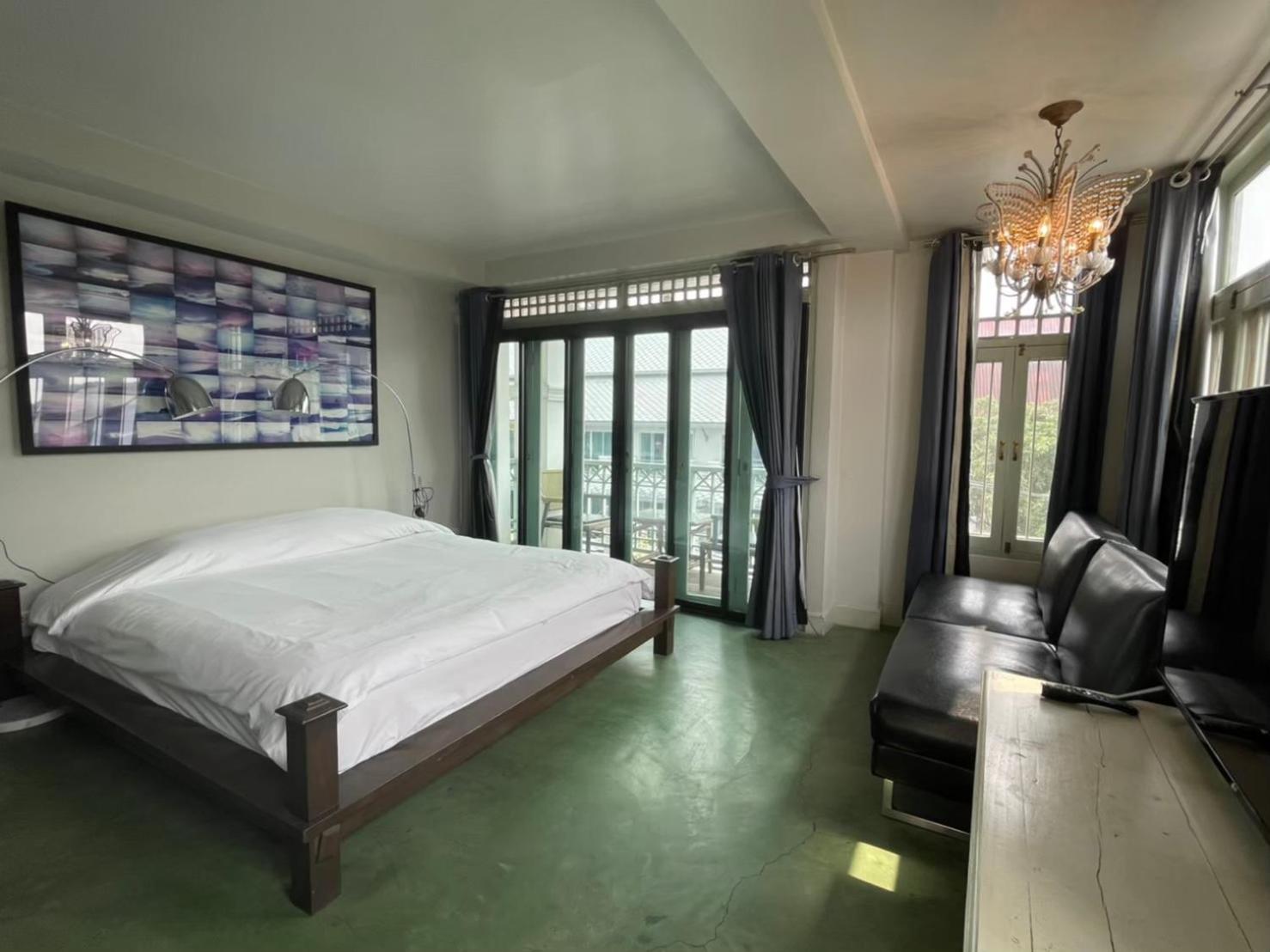 Deluxe Double Room with Balcony - Photo 58