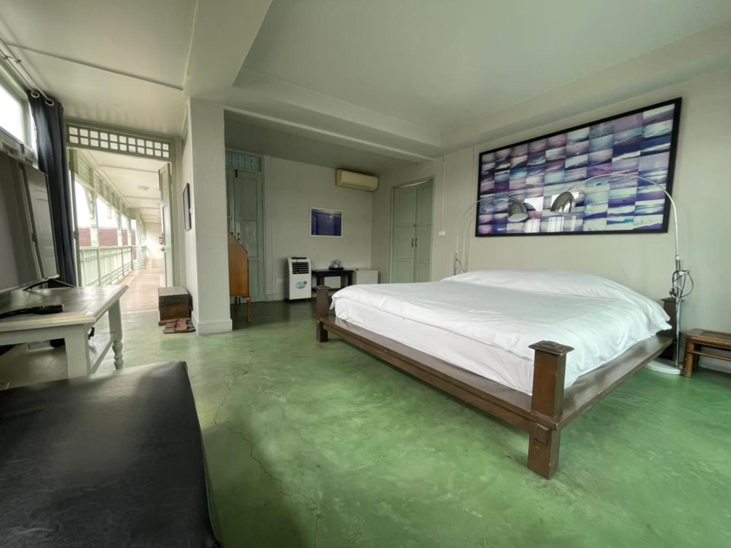 Deluxe Double Room with Balcony - Photo 57