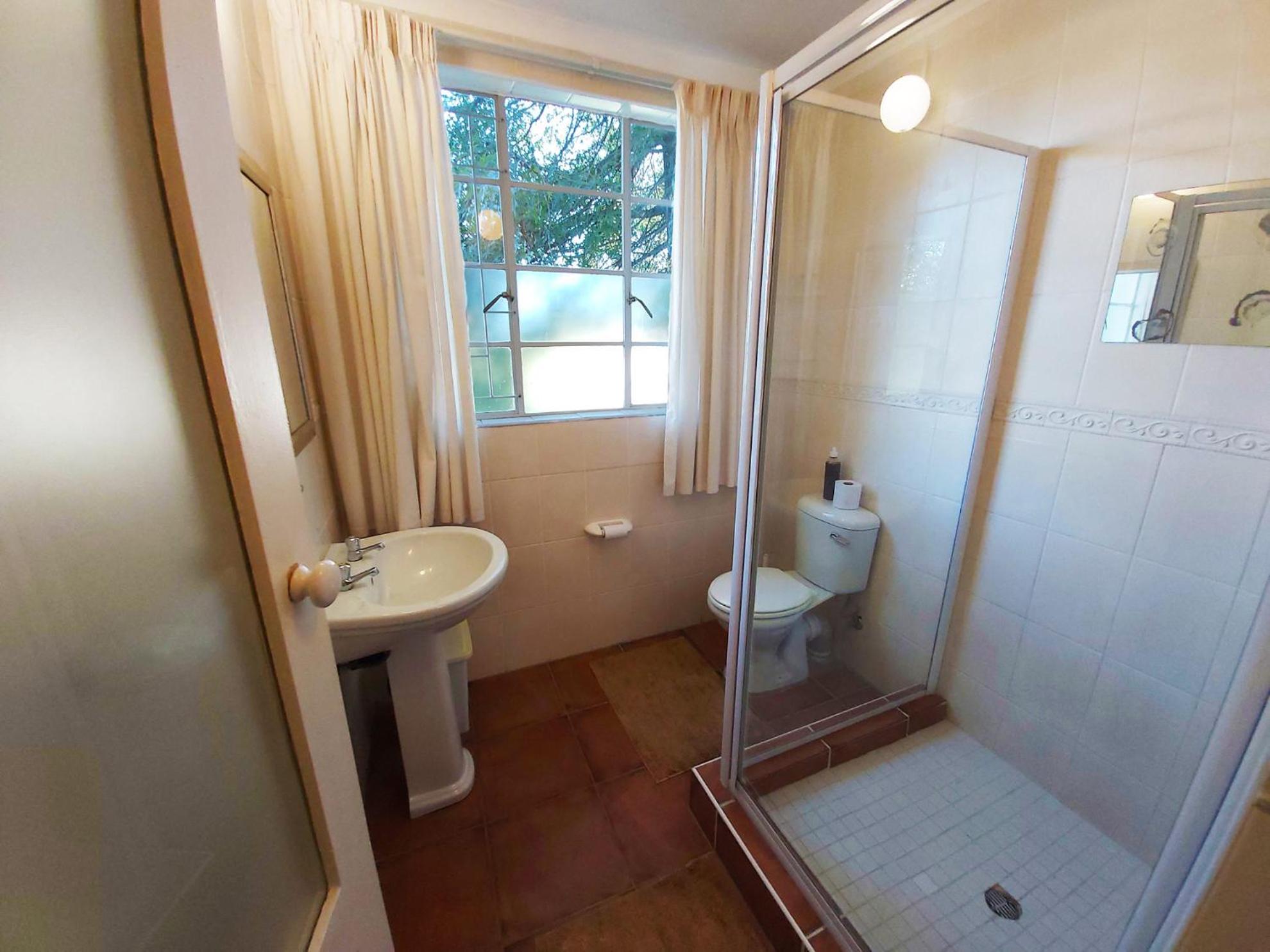 Double Room - Photo 2