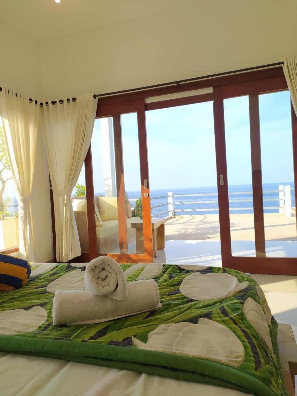 Deluxe Double Room with Sea View - Photo 9