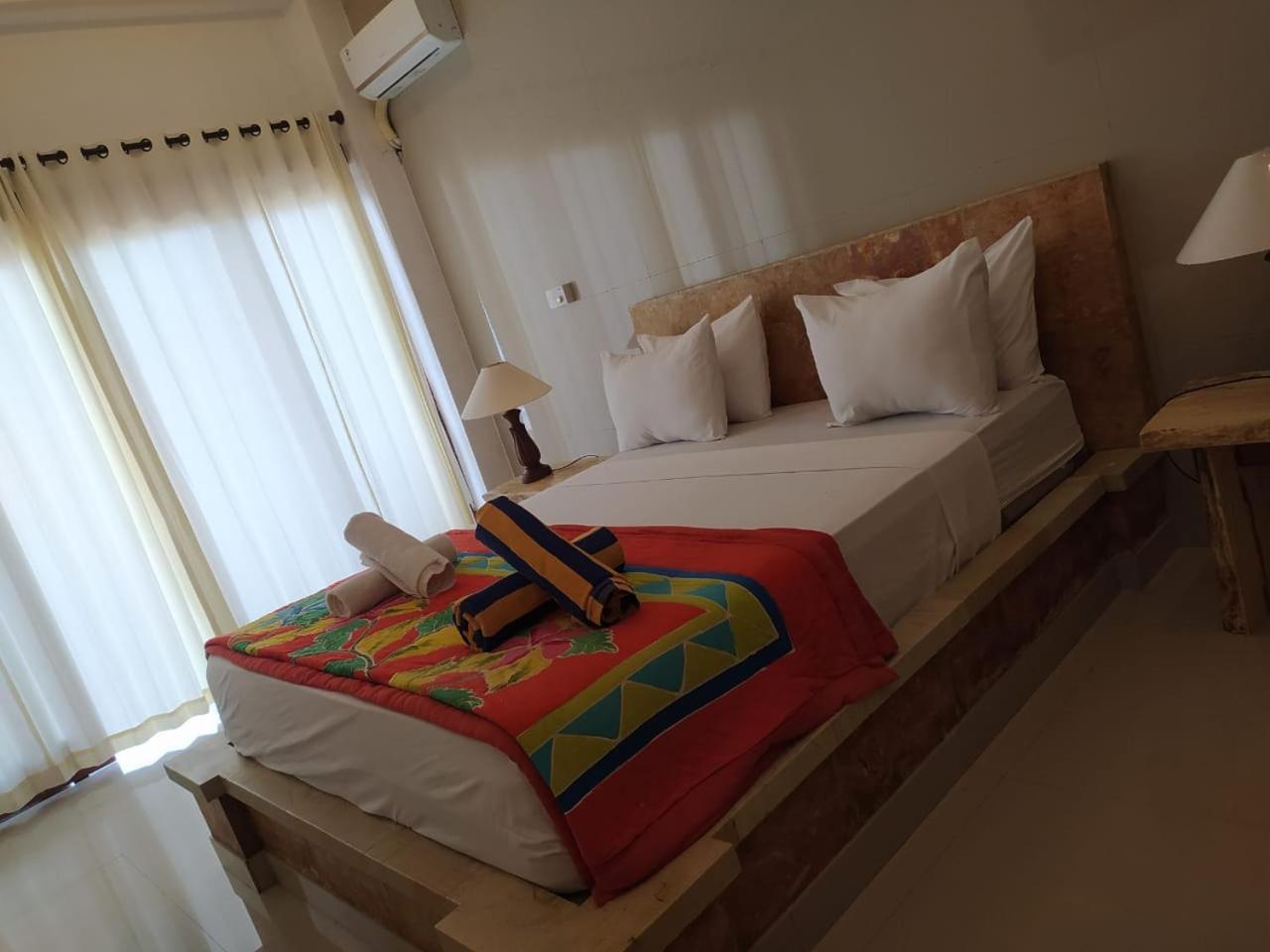 Standard Double Room with AC - Photo 22
