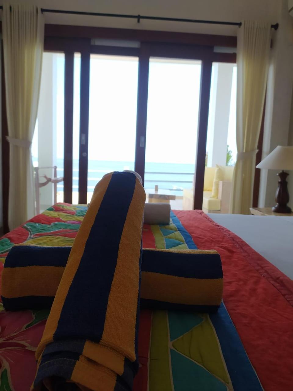 Double Room with Sea View - Photo 8