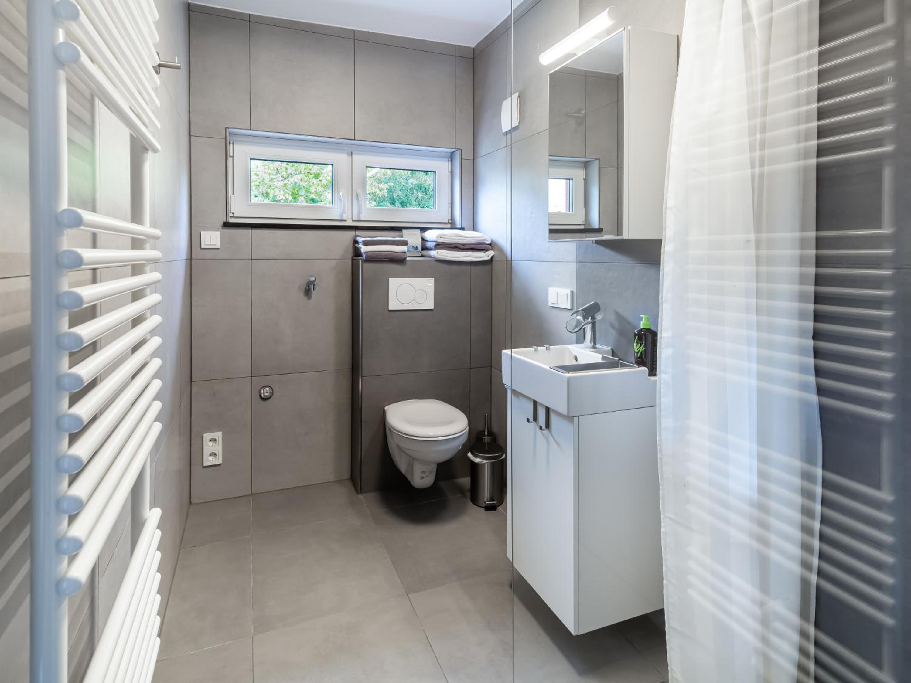 One-Bedroom Suite with Balcony - Photo 13