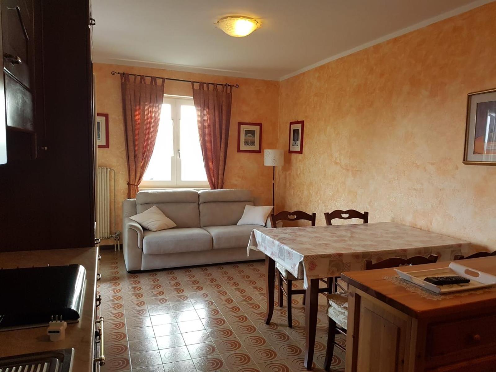 One-Bedroom Apartment - Annex photo 1