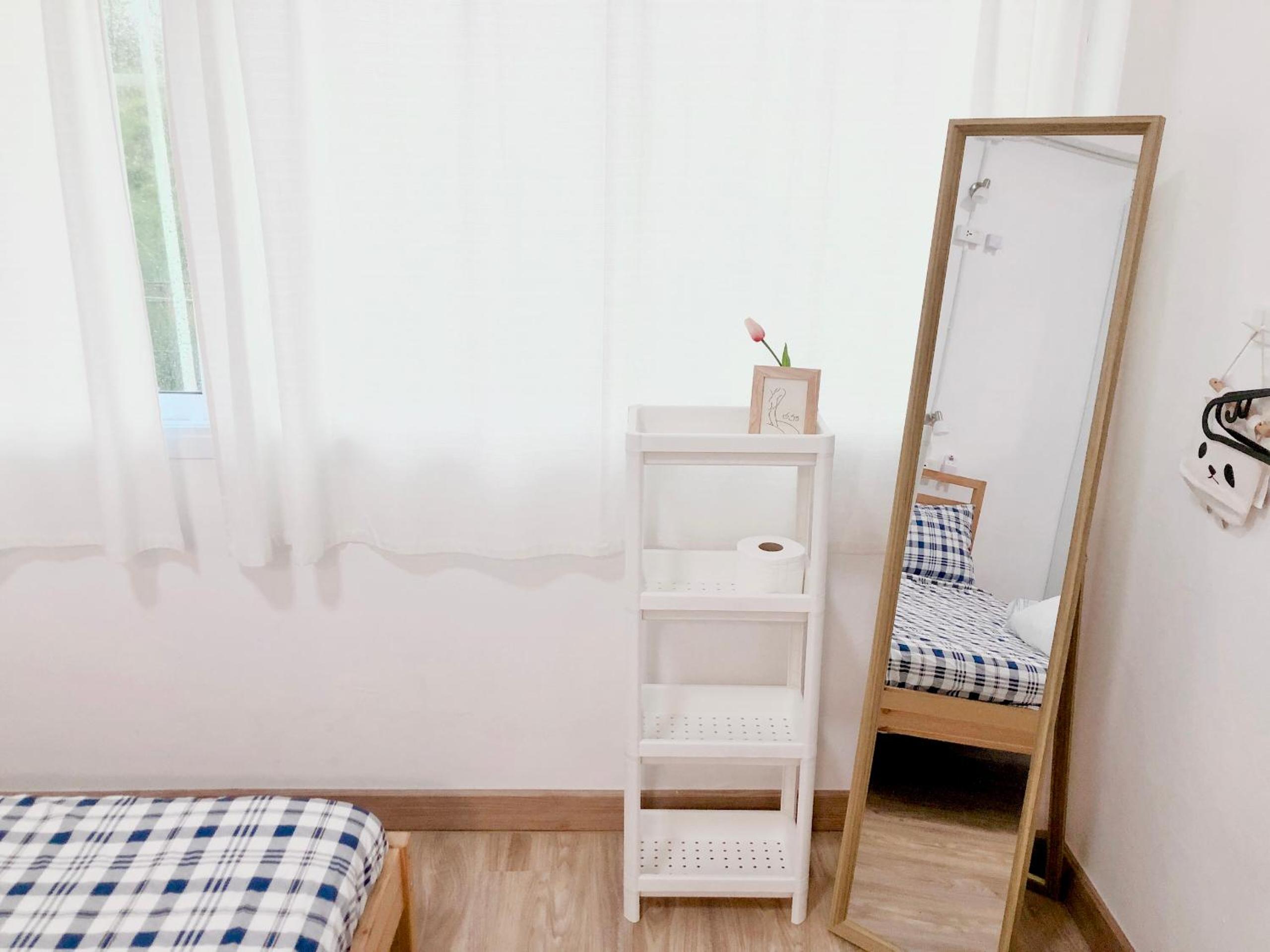 Double Room with Private External Bathroom - Photo 18