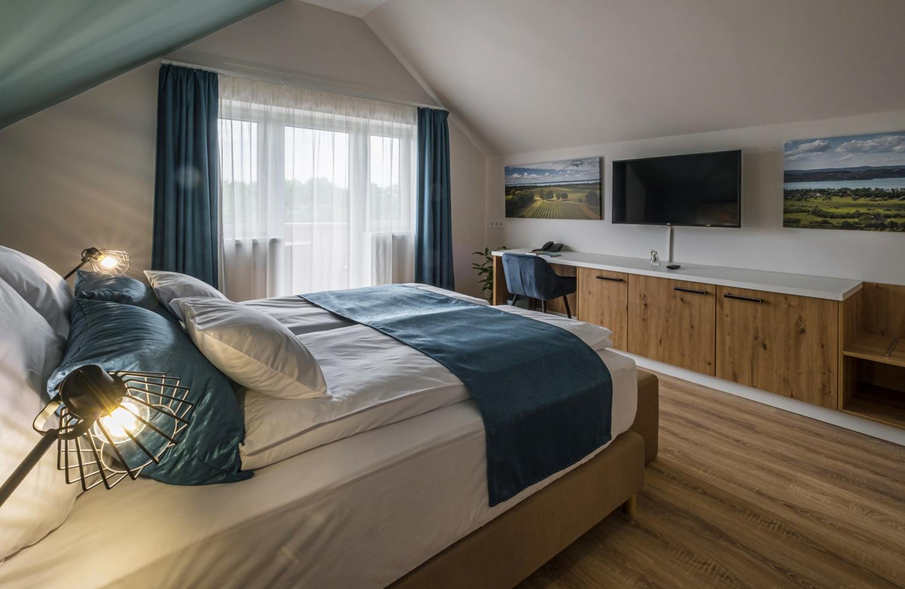 Standard Queen Room - Photo 4