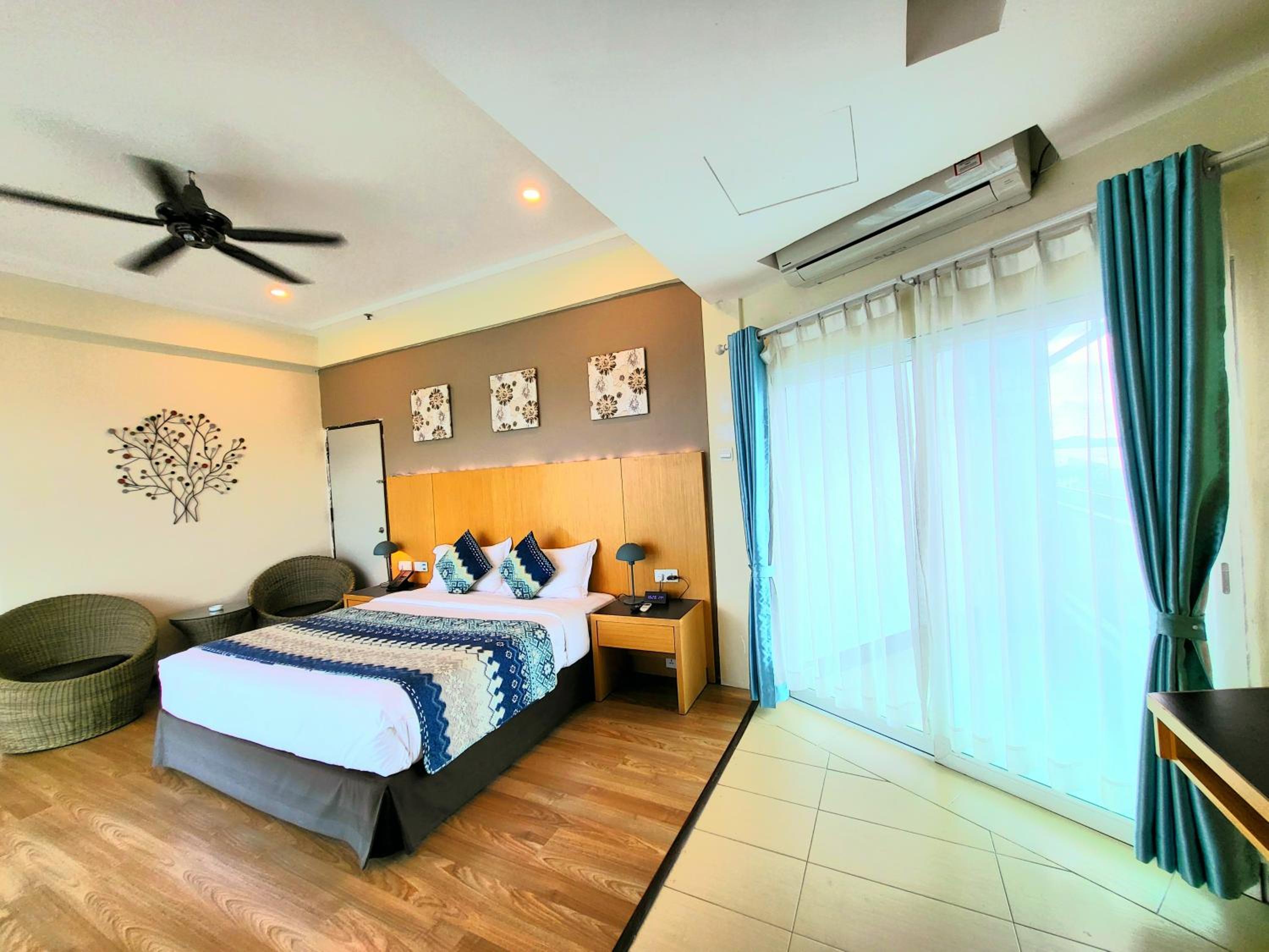 Premier Deluxe Room - Photo 3