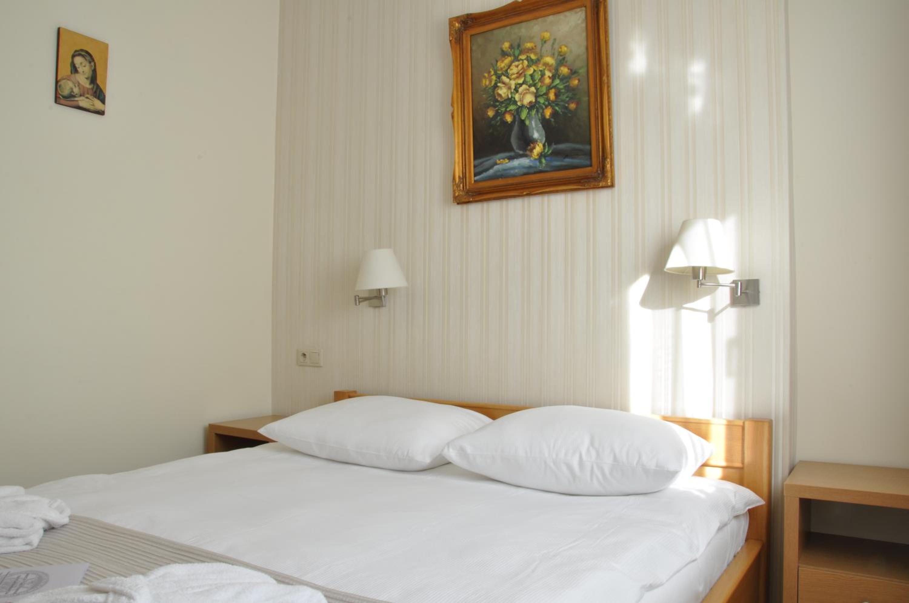 Suite - Photo 10
