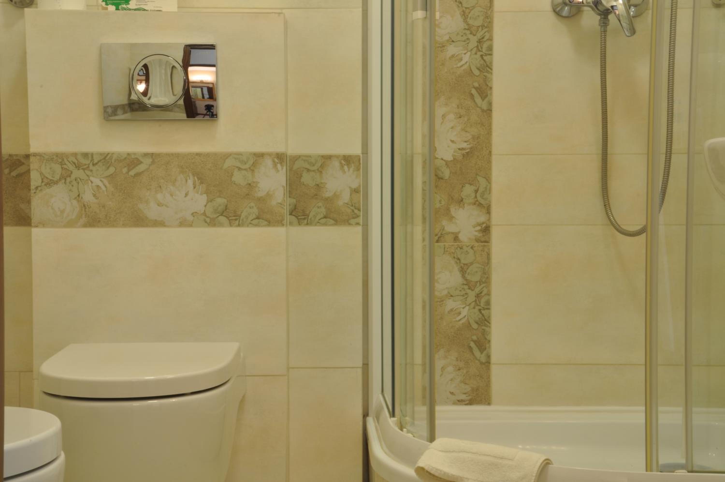 Suite - Photo 5