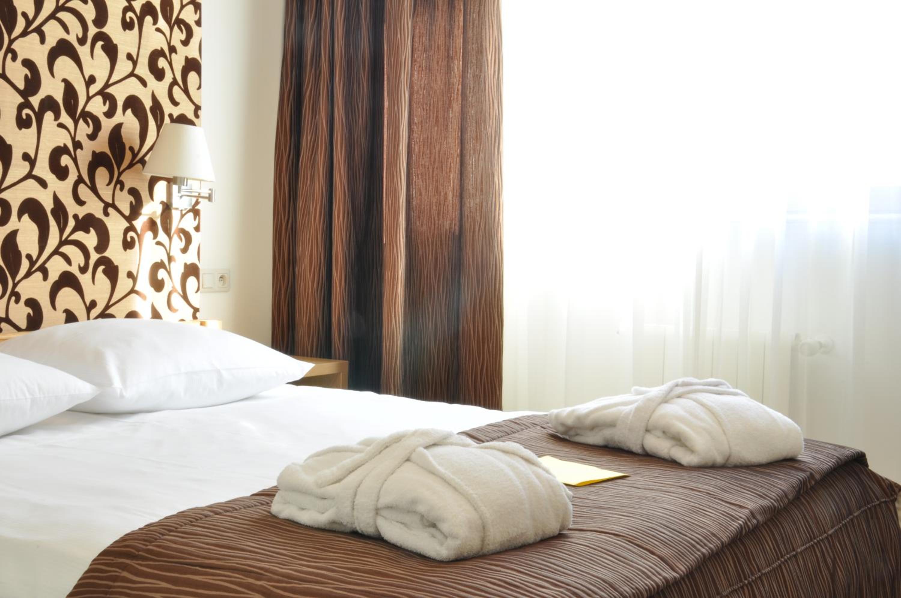 Suite - Photo 9
