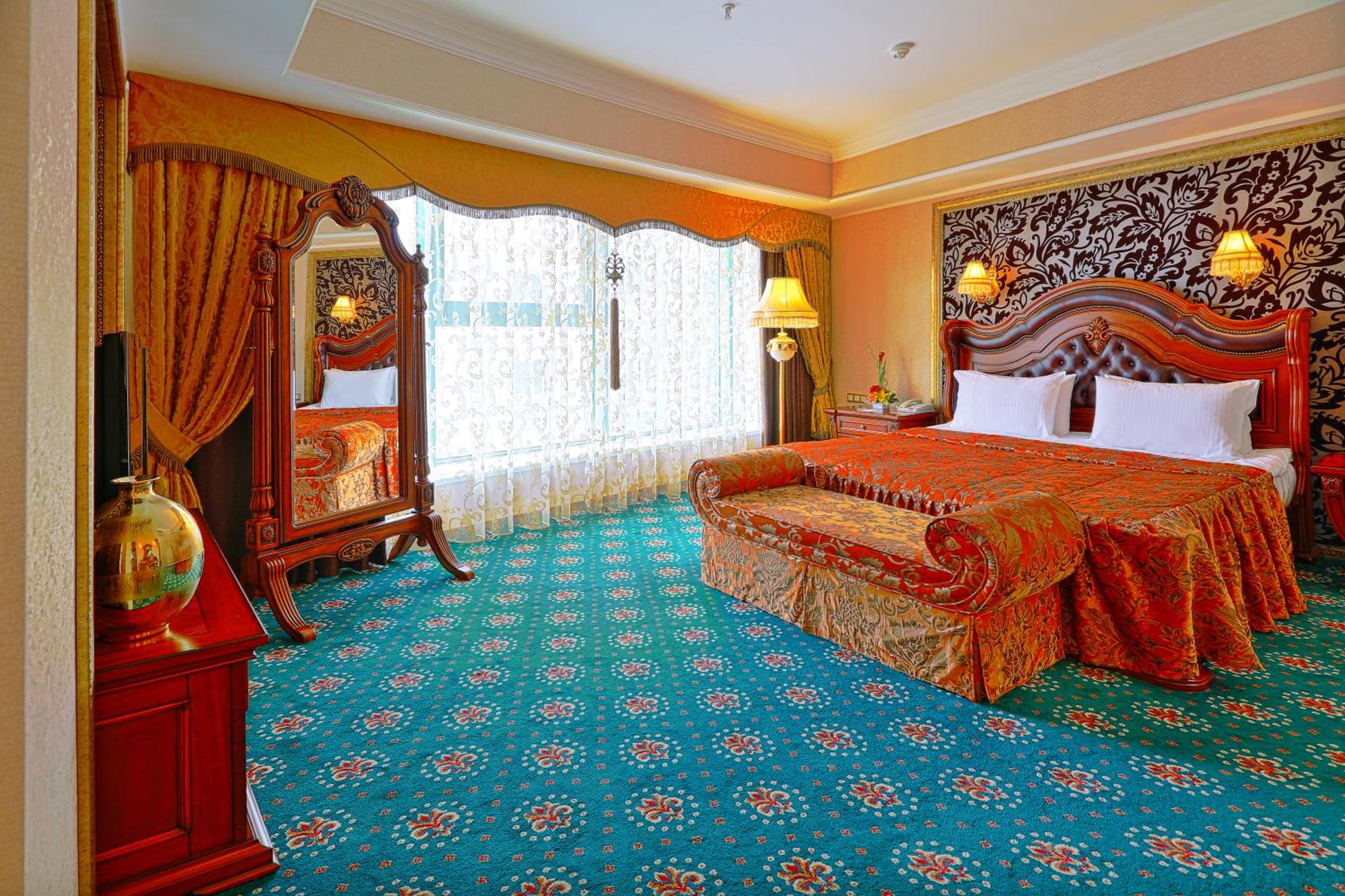 Suite with City View
