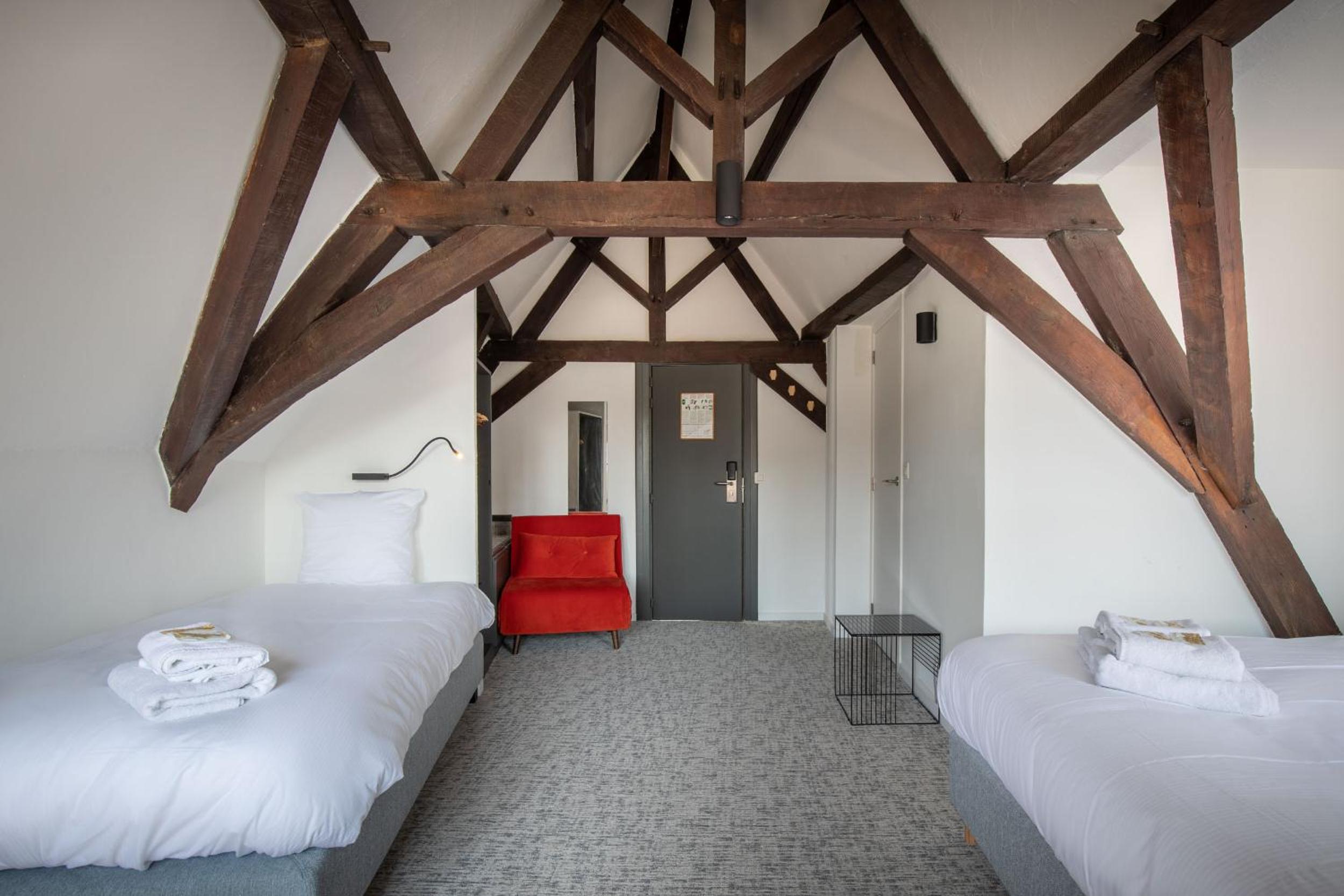 Triple Room with Canal View - Photo 4