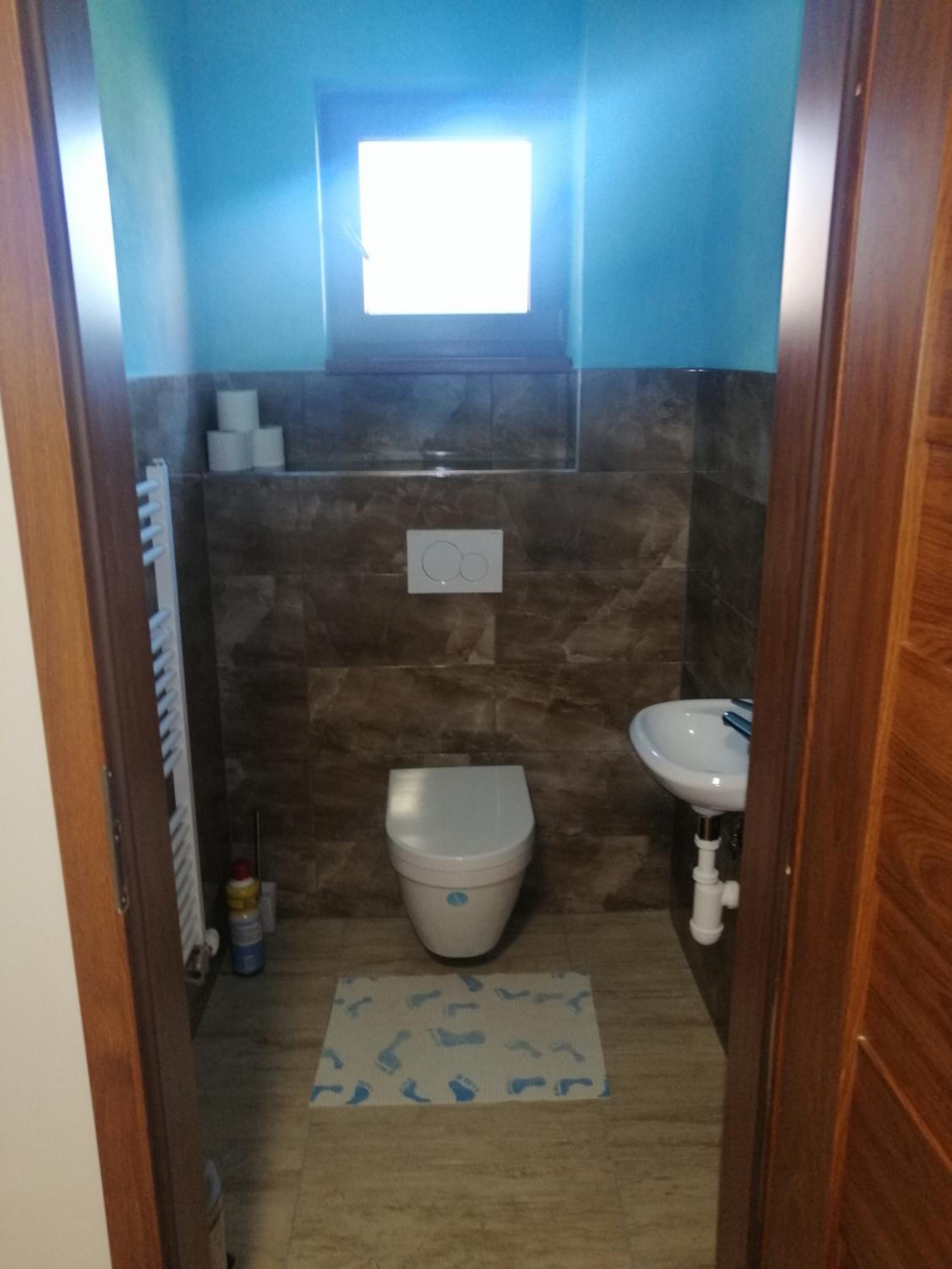 Two-Bedroom House - Photo 23