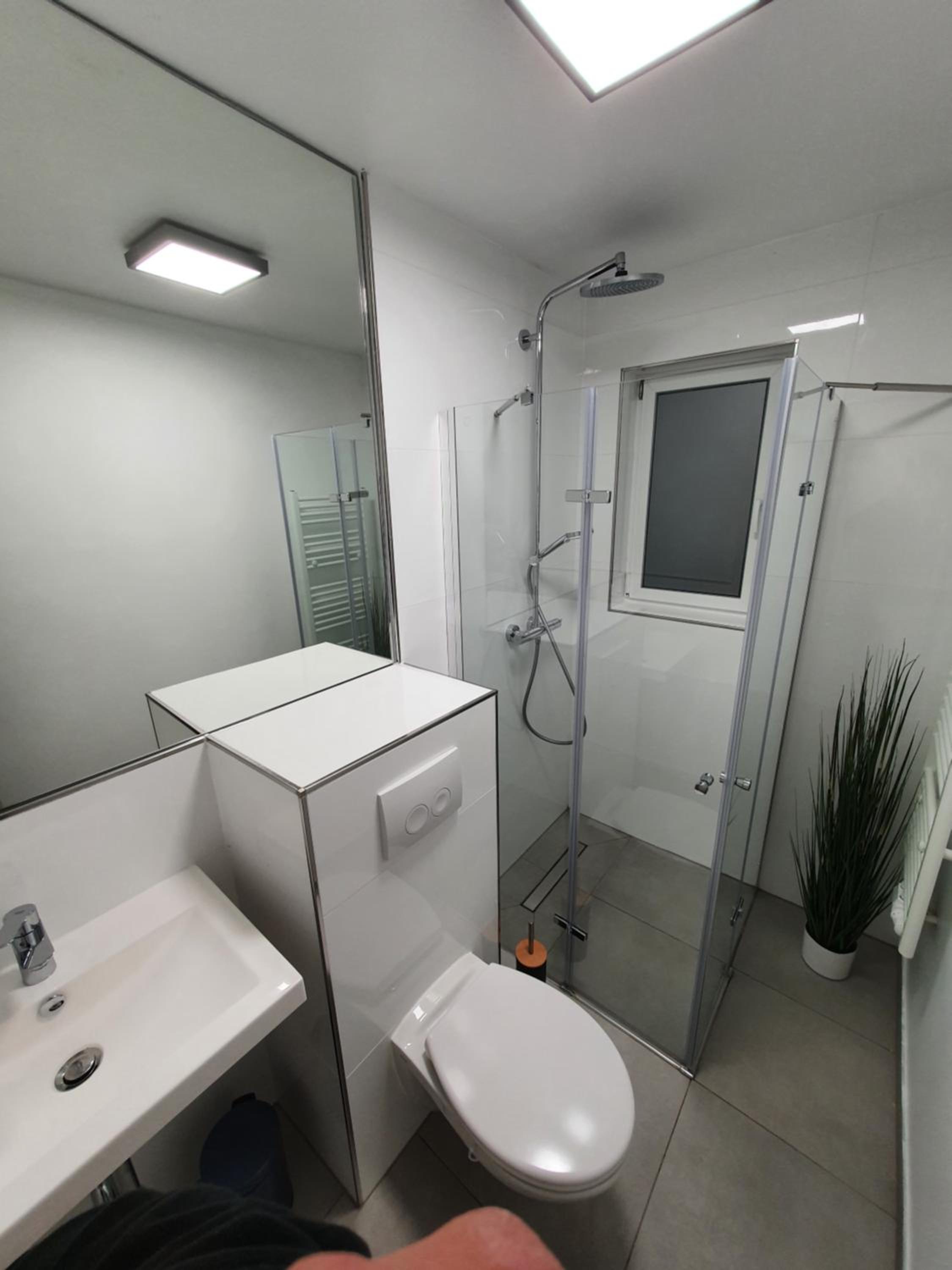 Single Room with Shared Shower and Toilet photo 2