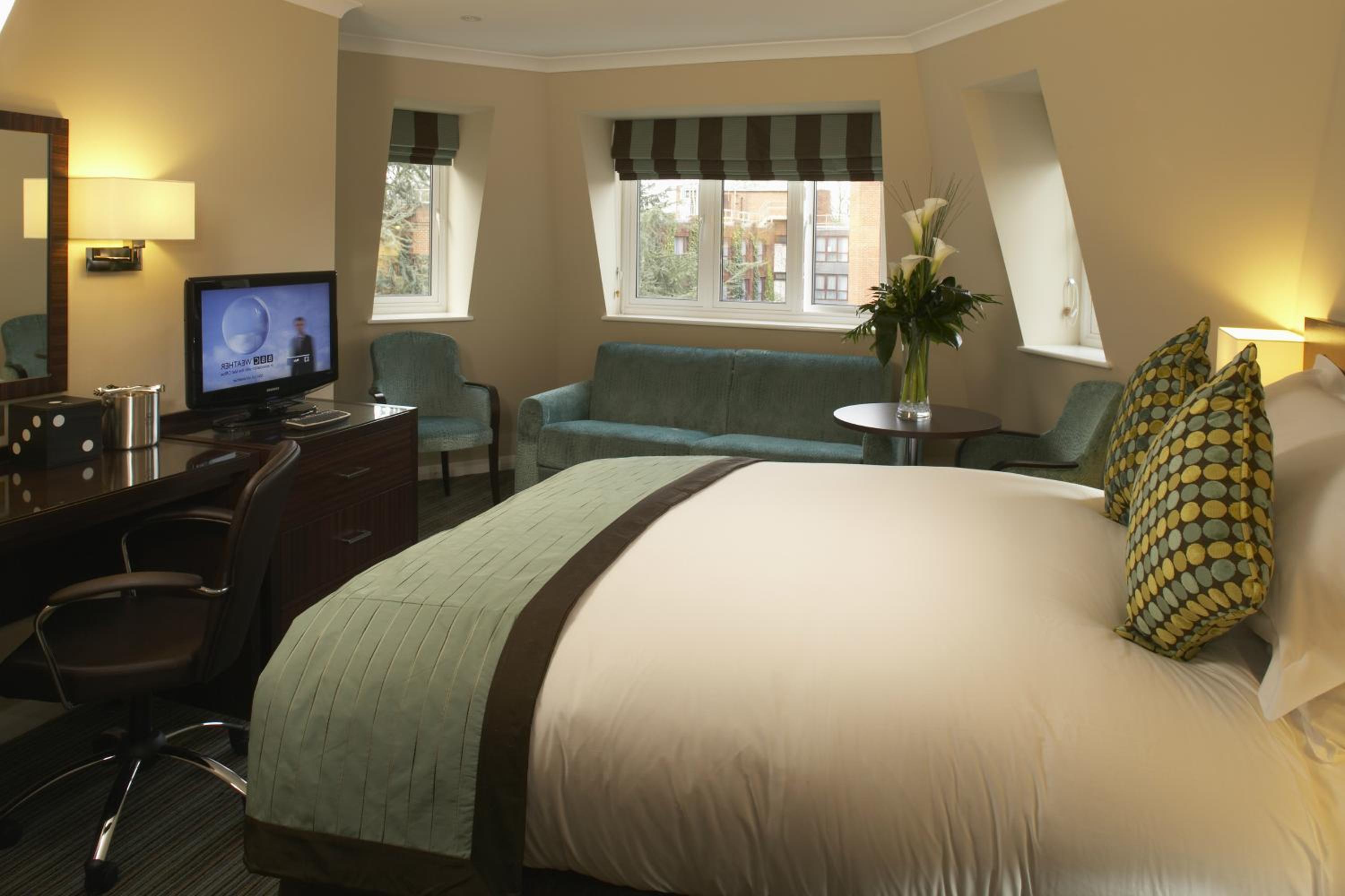 Executive Double Room - Photo 11