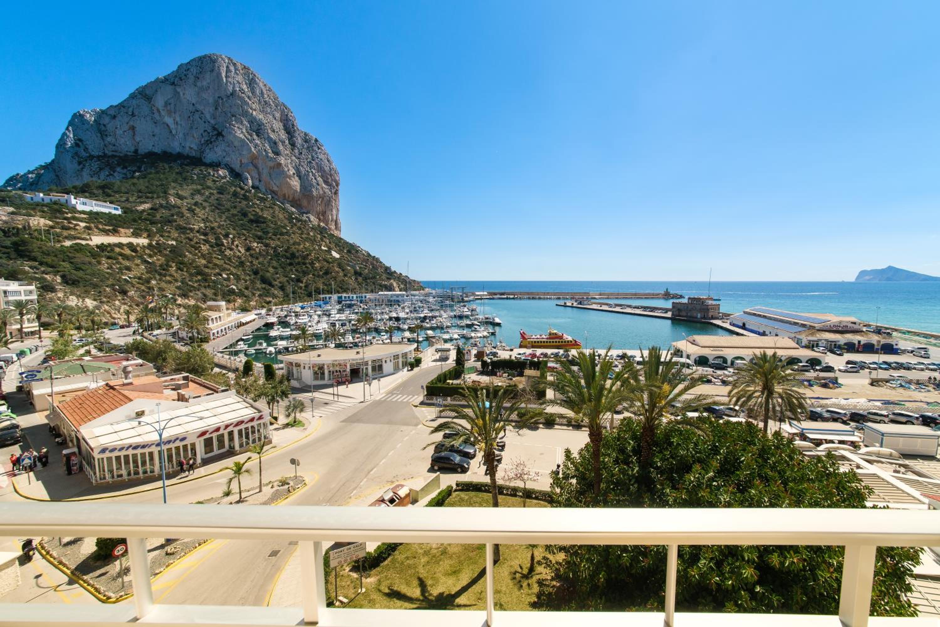 Superior Double or Twin Room with Front Sea View - Photo 5