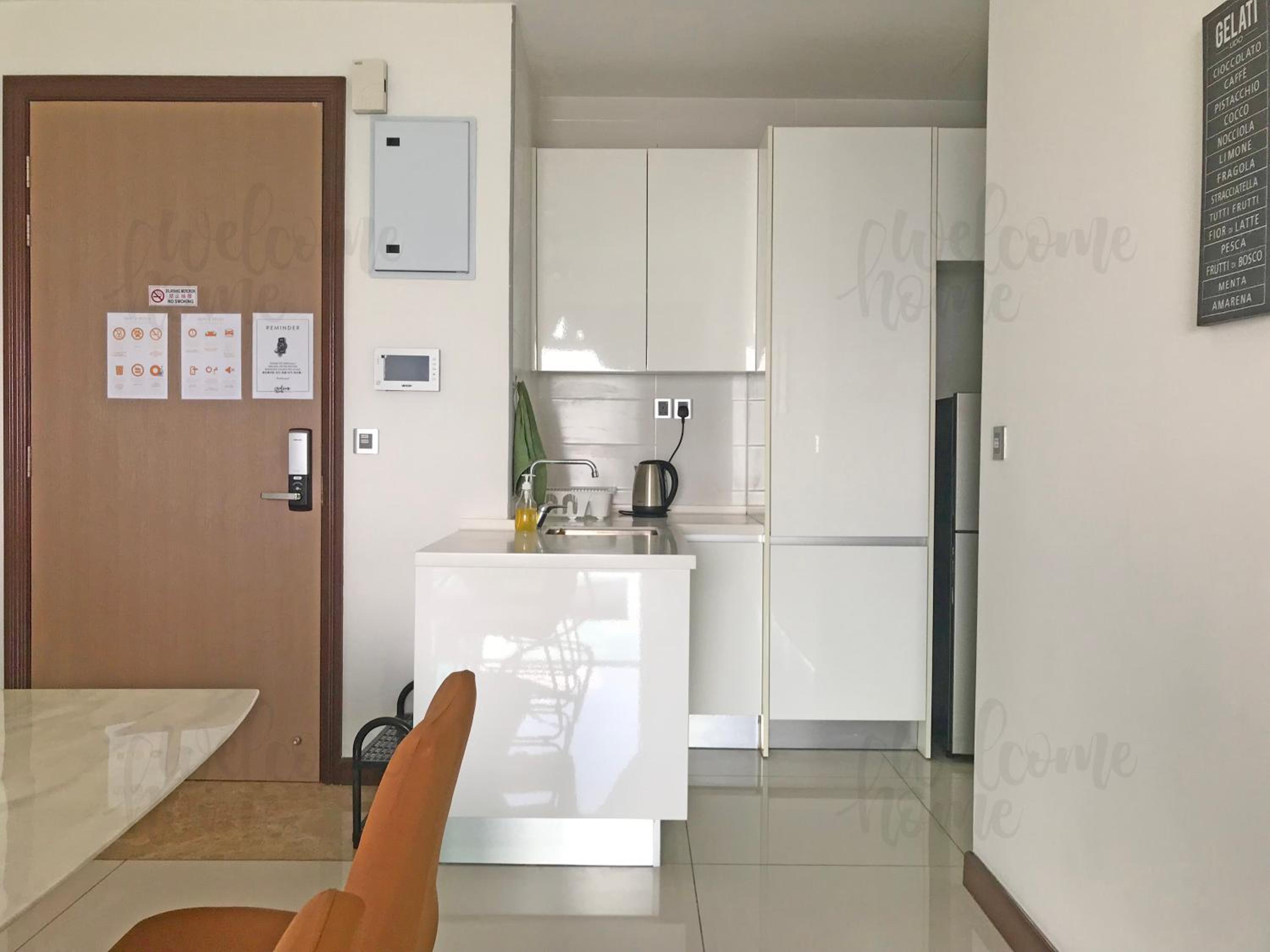 Apartment With Garden View