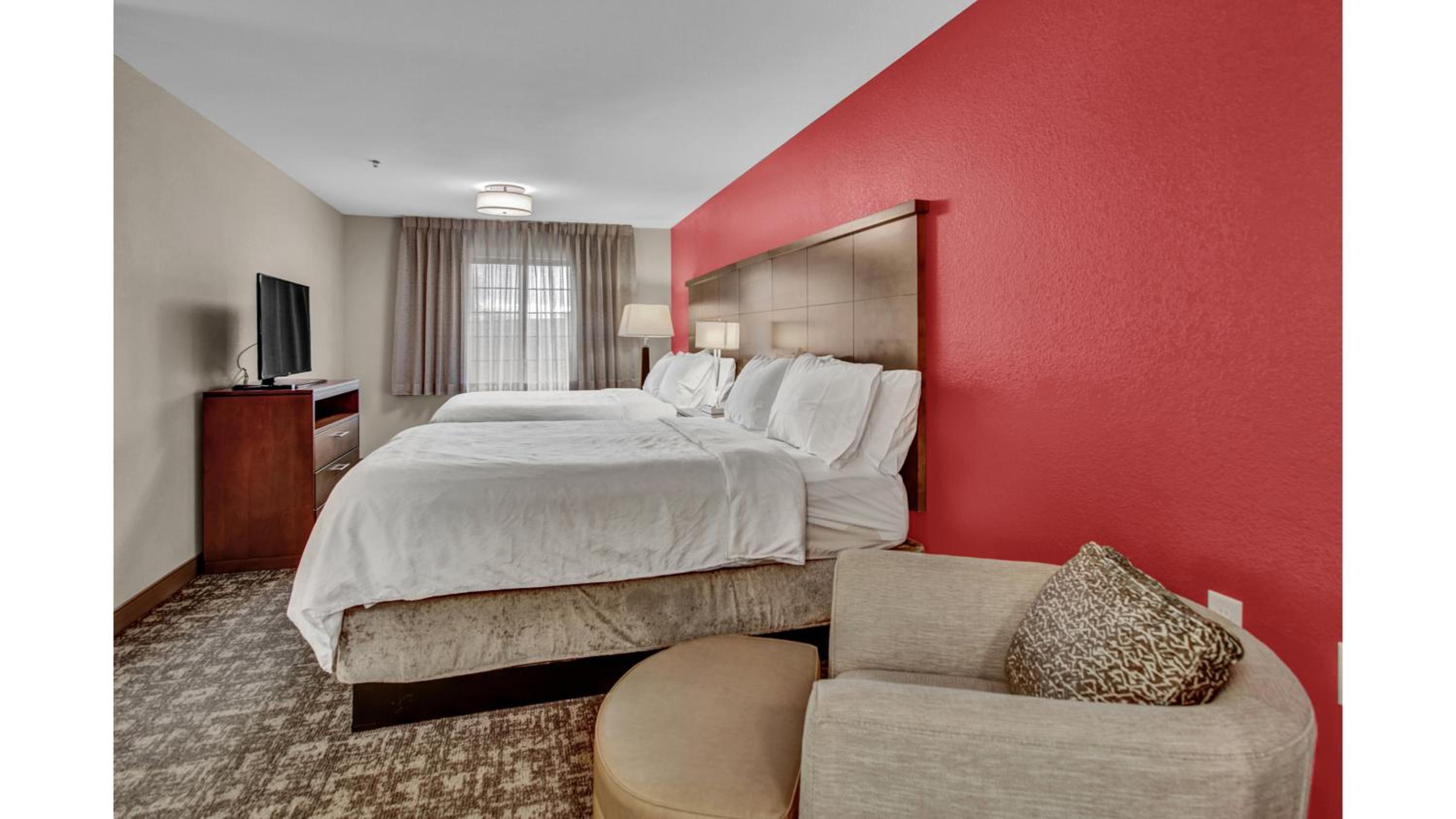 Studio Suite with Two Queen Beds - Photo 7