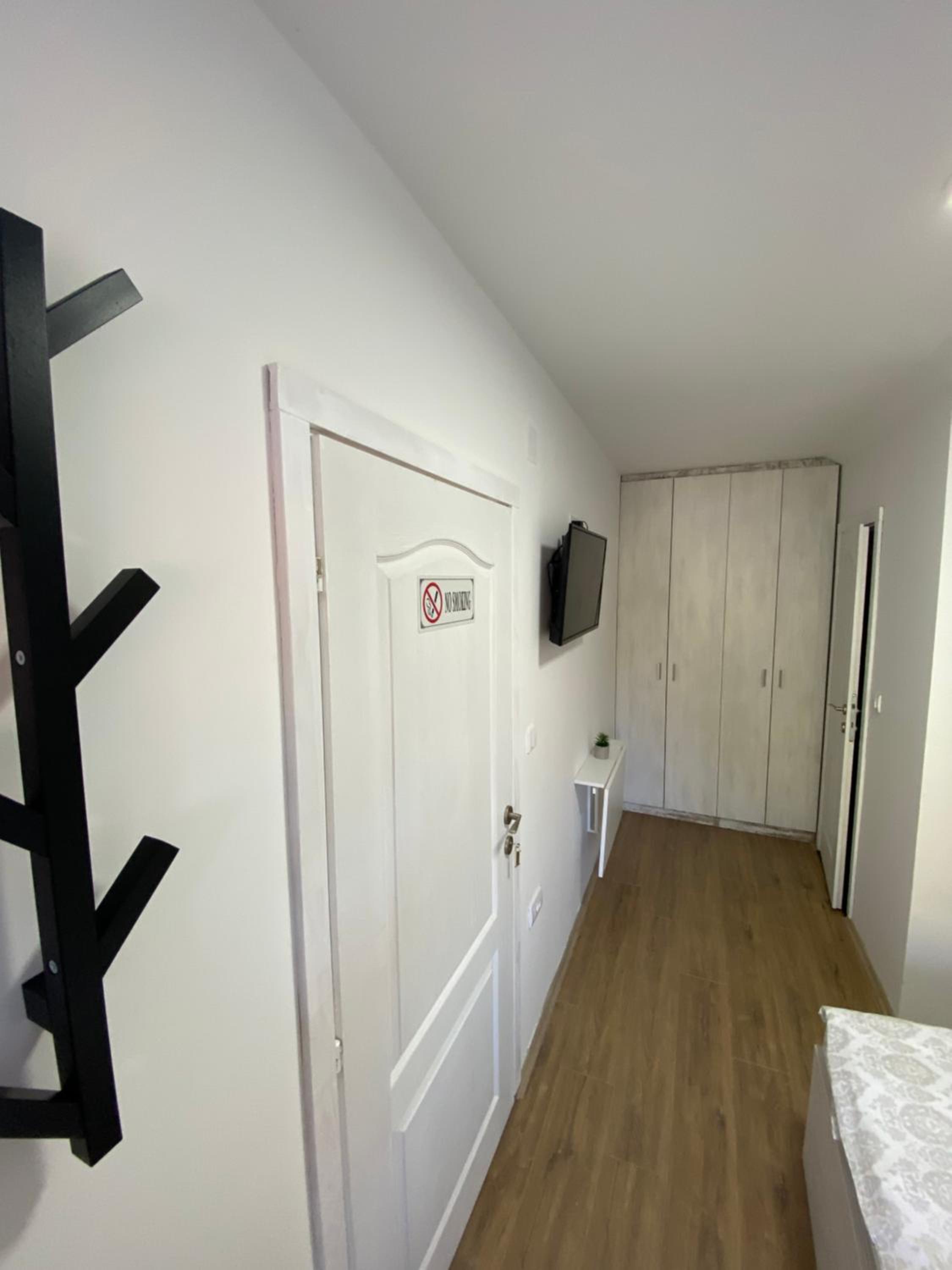 Double or Twin Room with Bathroom photo 2